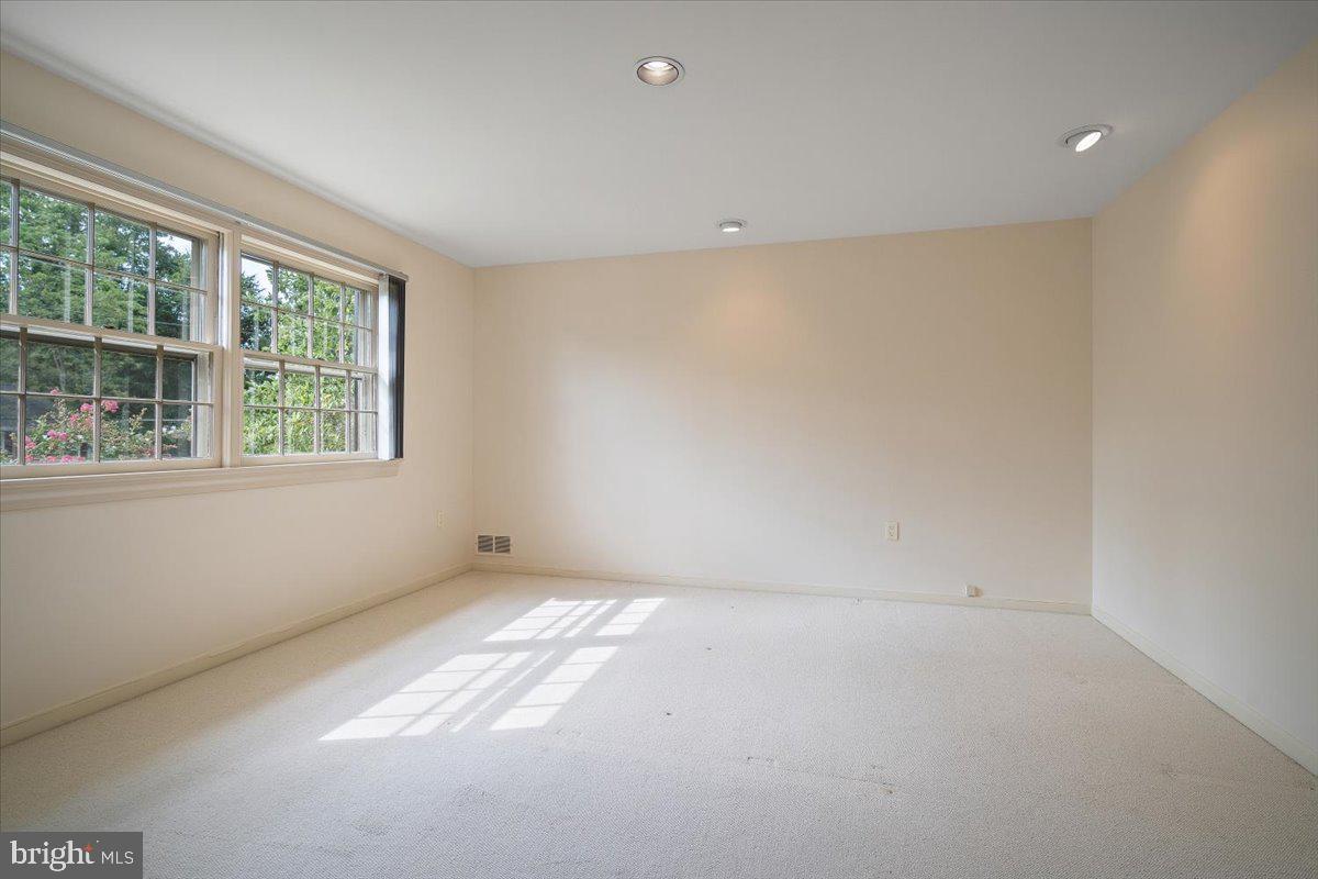 KENWOOD PARK - Residential