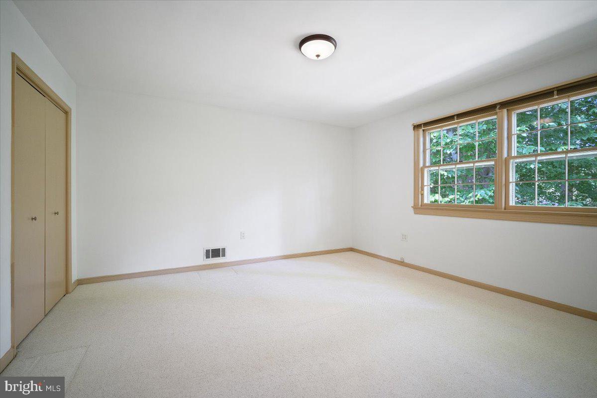 KENWOOD PARK - Residential