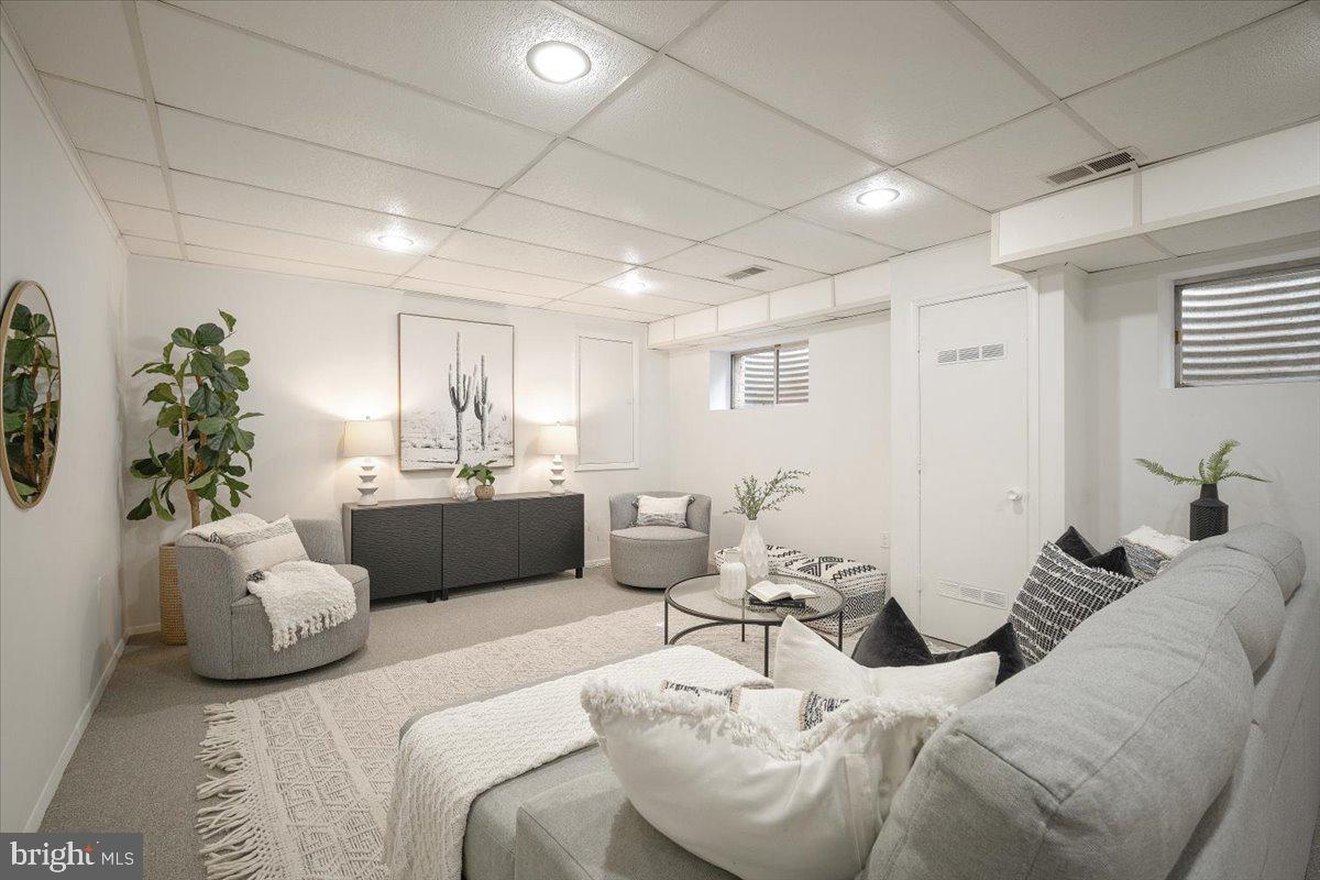 KENWOOD PARK - Residential