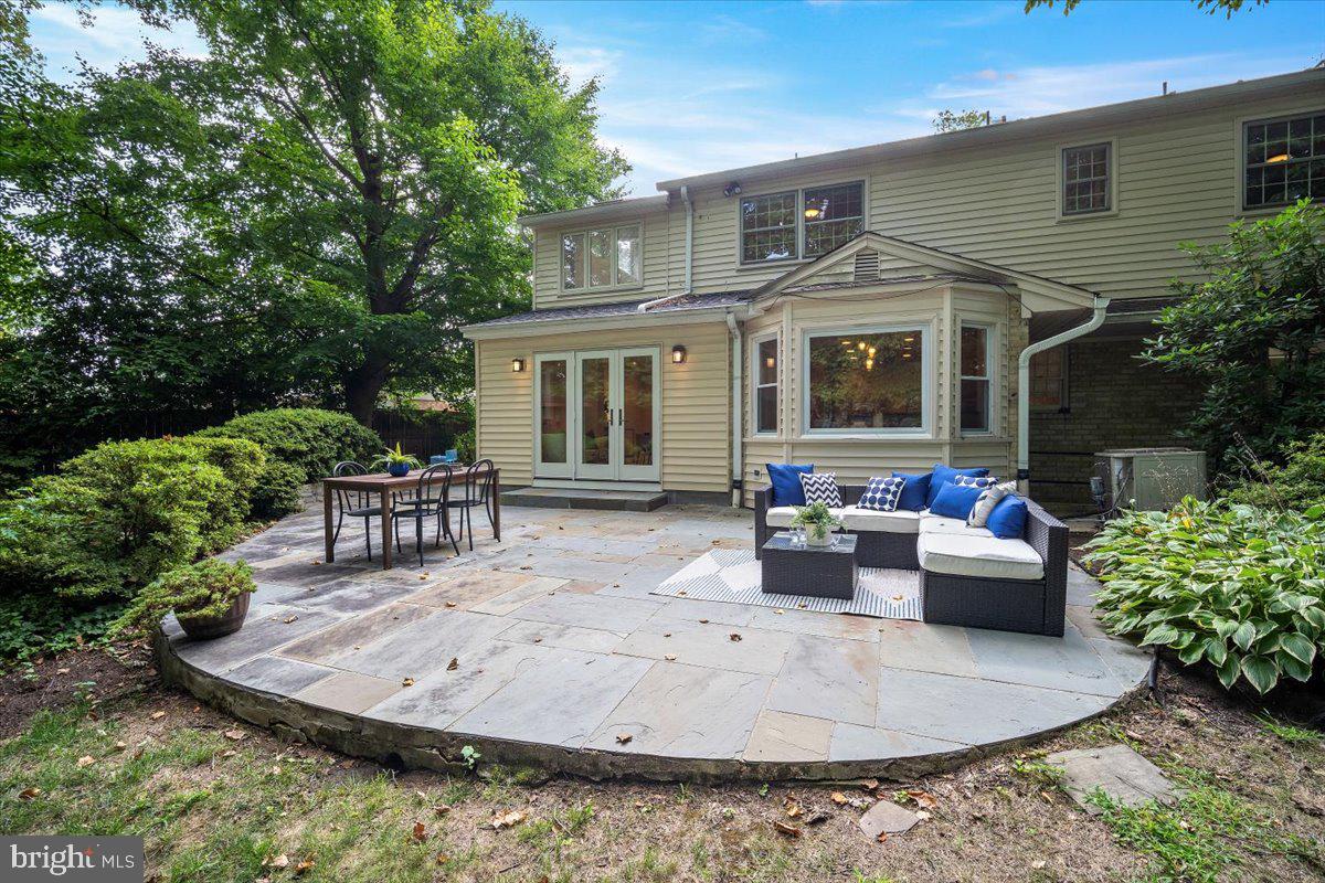 KENWOOD PARK - Residential