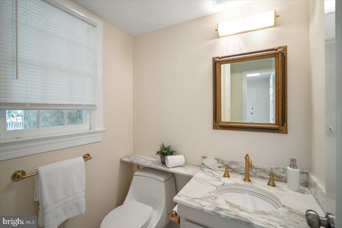 KENWOOD PARK - Residential