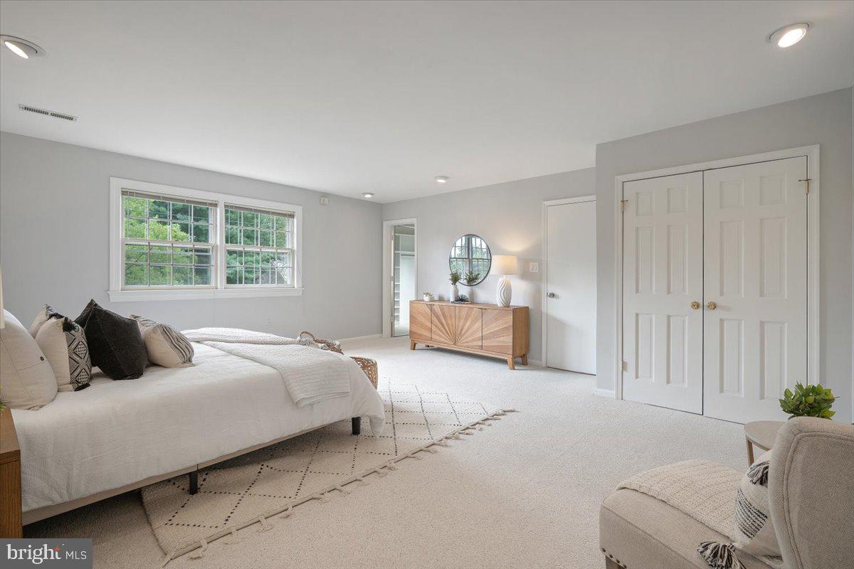 KENWOOD PARK - Residential