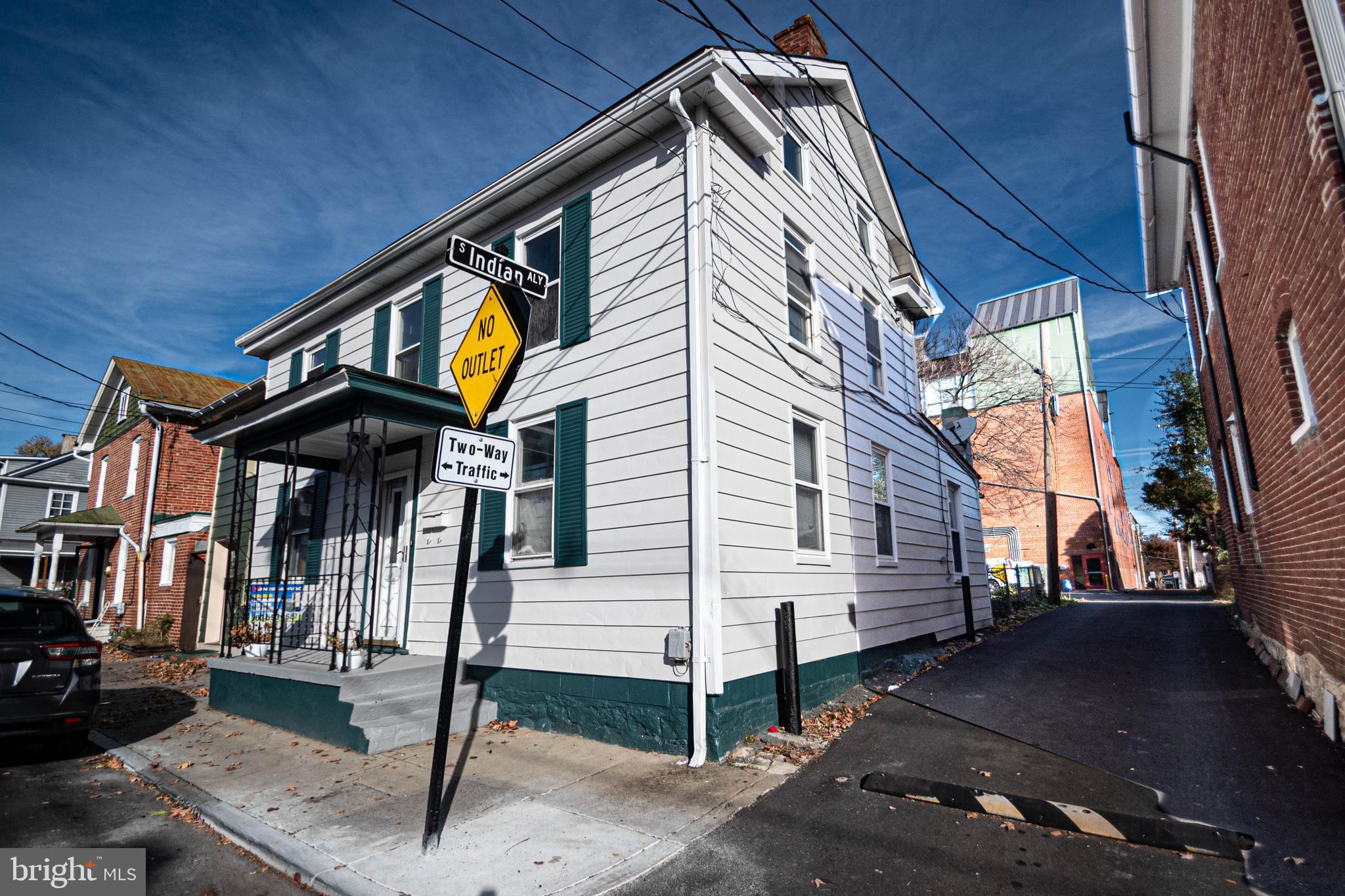 16 W CLIFFORD STREET