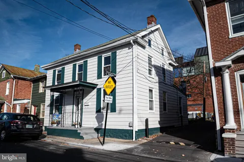 16 W Clifford Street, Winchester, VA MLS: VAWI2007522