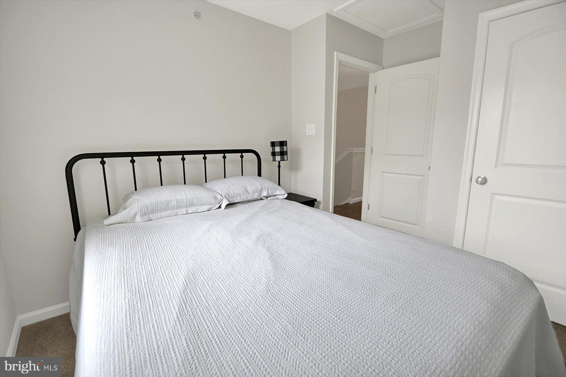 OVERLOOK AT CARRIAGE - Residential Lease