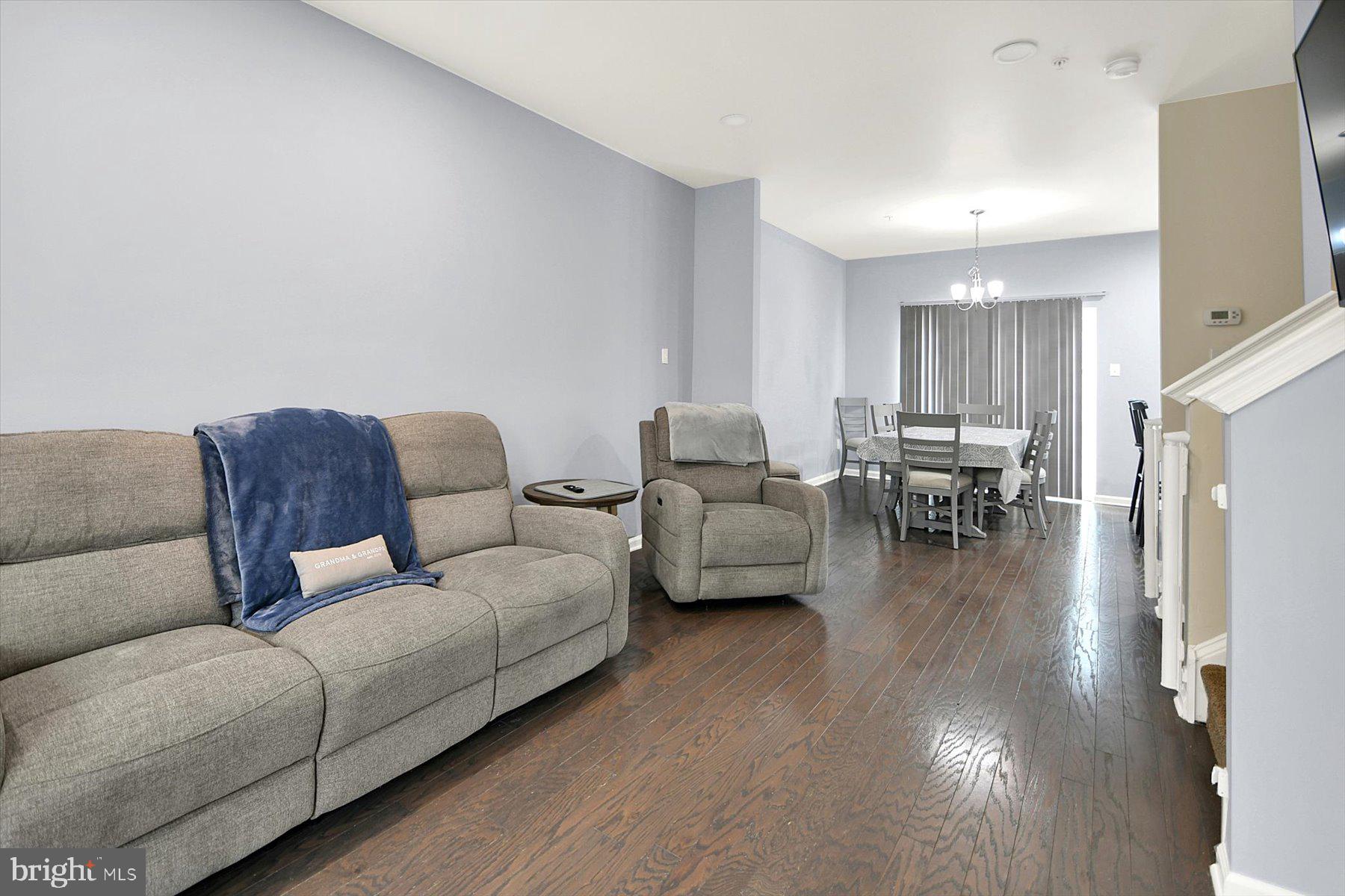 OVERLOOK AT CARRIAGE - Residential Lease