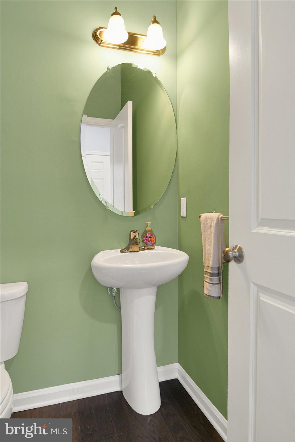 OVERLOOK AT CARRIAGE - Residential Lease