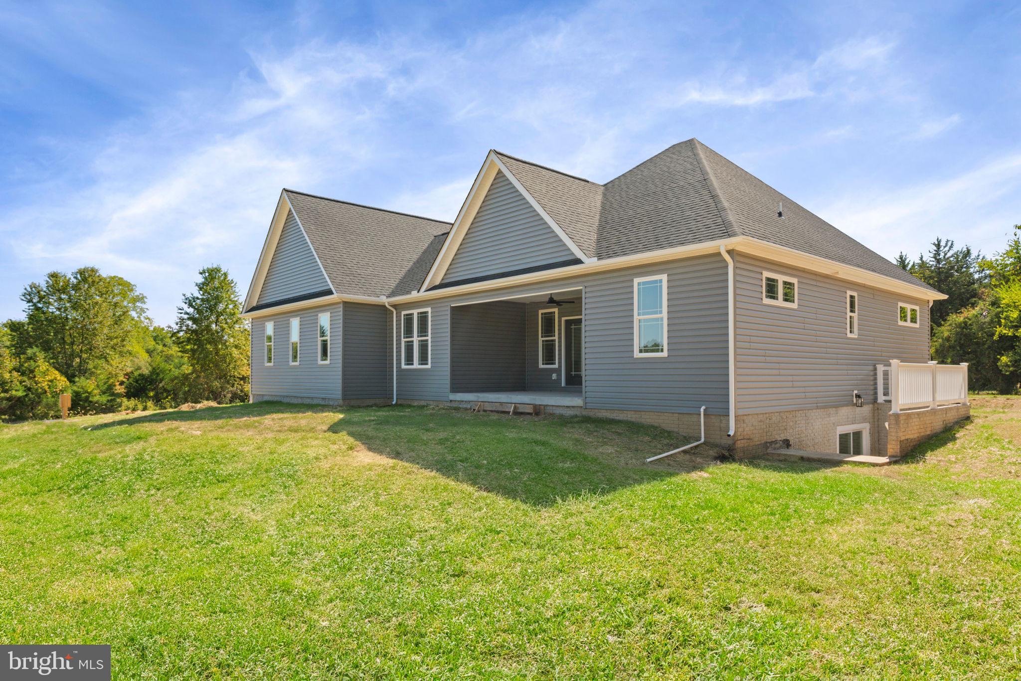 Lot 2 DOZER LN.