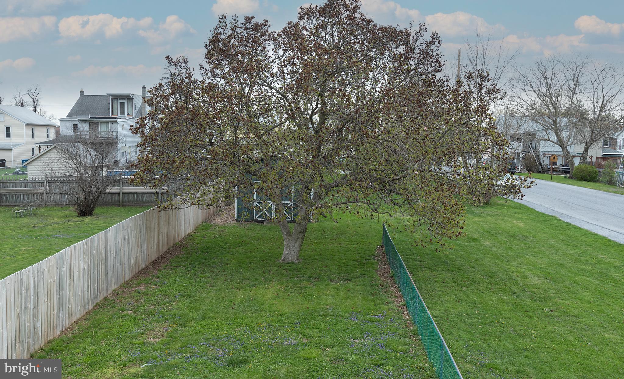 ROYALTON - Residential Lease