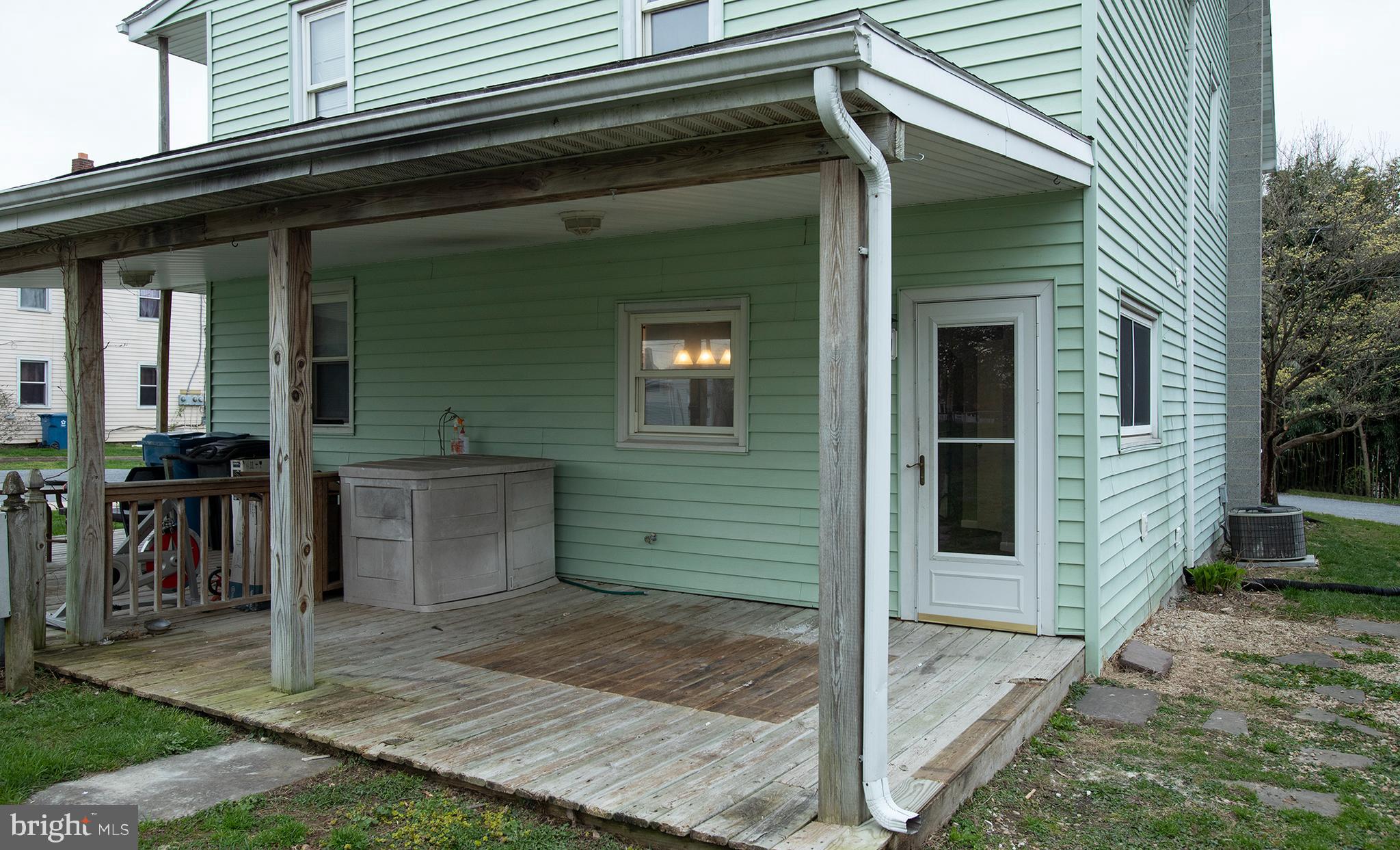 ROYALTON - Residential Lease