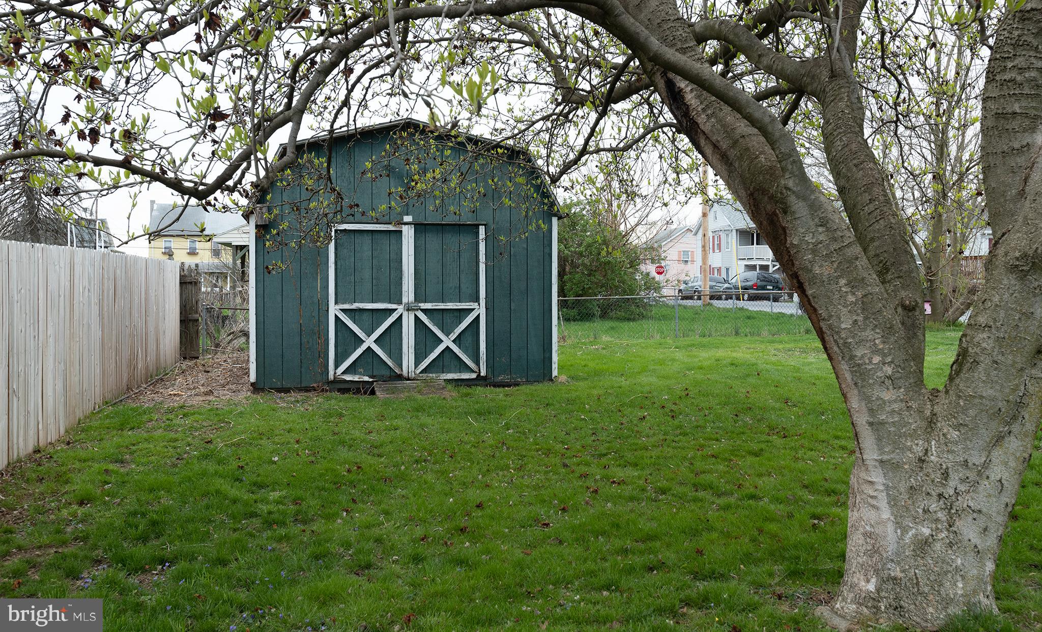 ROYALTON - Residential Lease