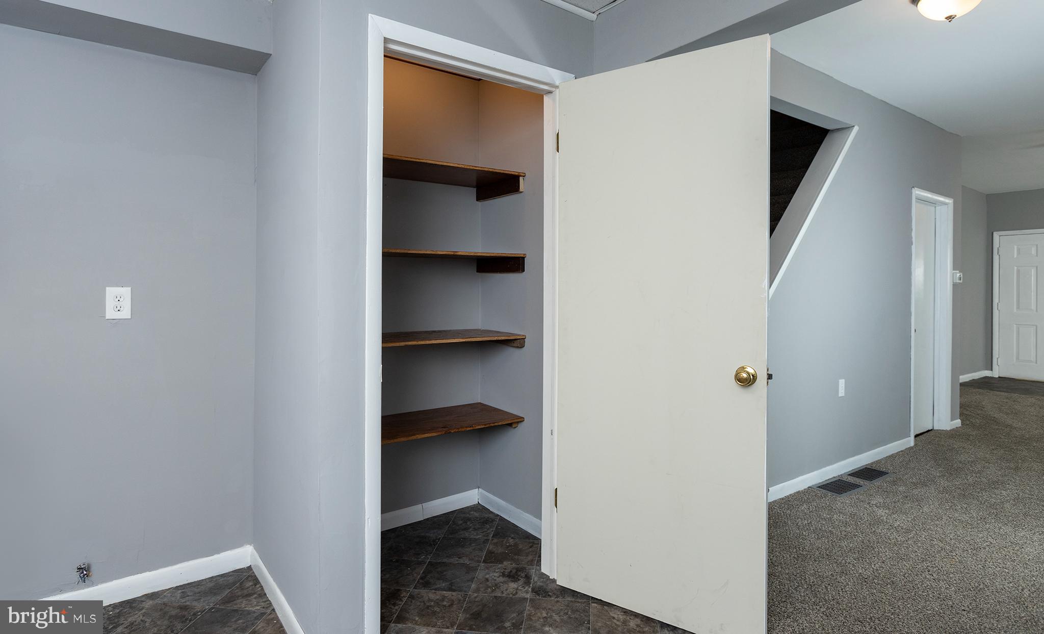 ROYALTON - Residential Lease