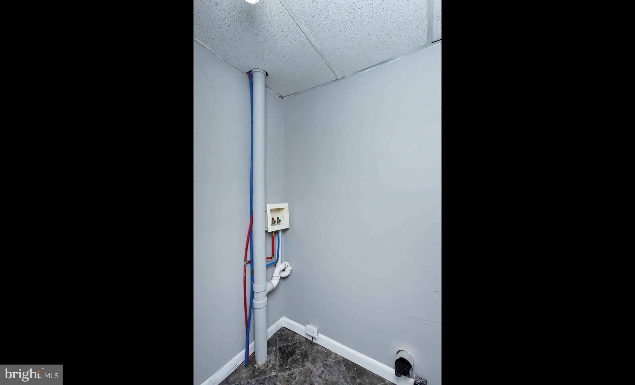 ROYALTON - Residential Lease