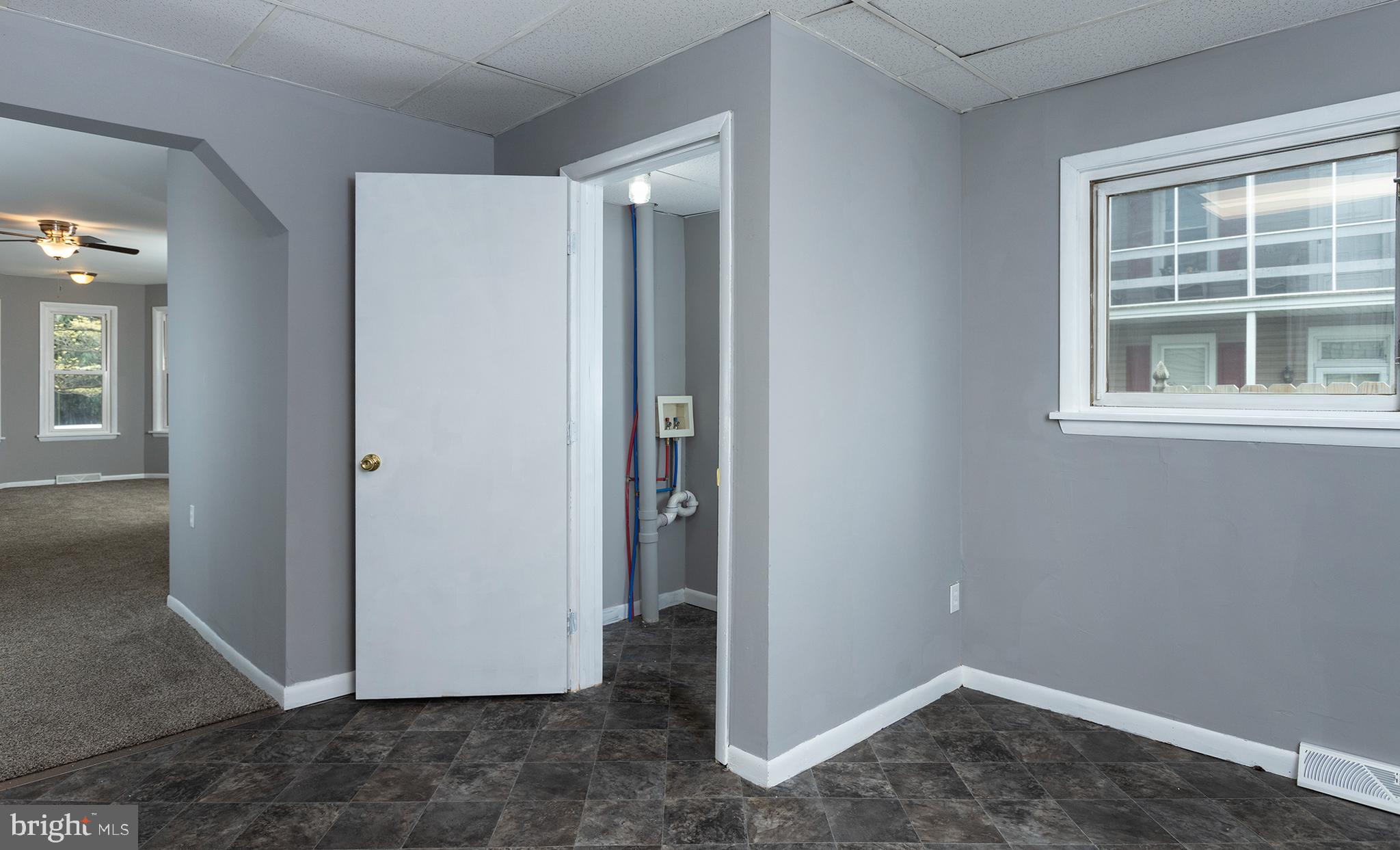 ROYALTON - Residential Lease