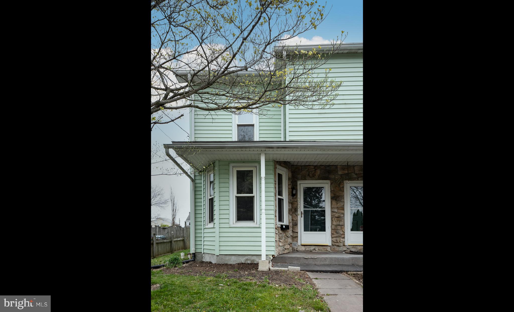 ROYALTON - Residential Lease