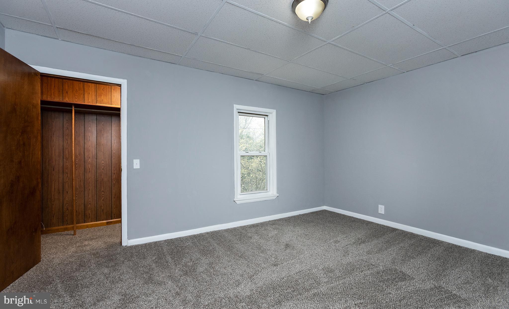 ROYALTON - Residential Lease