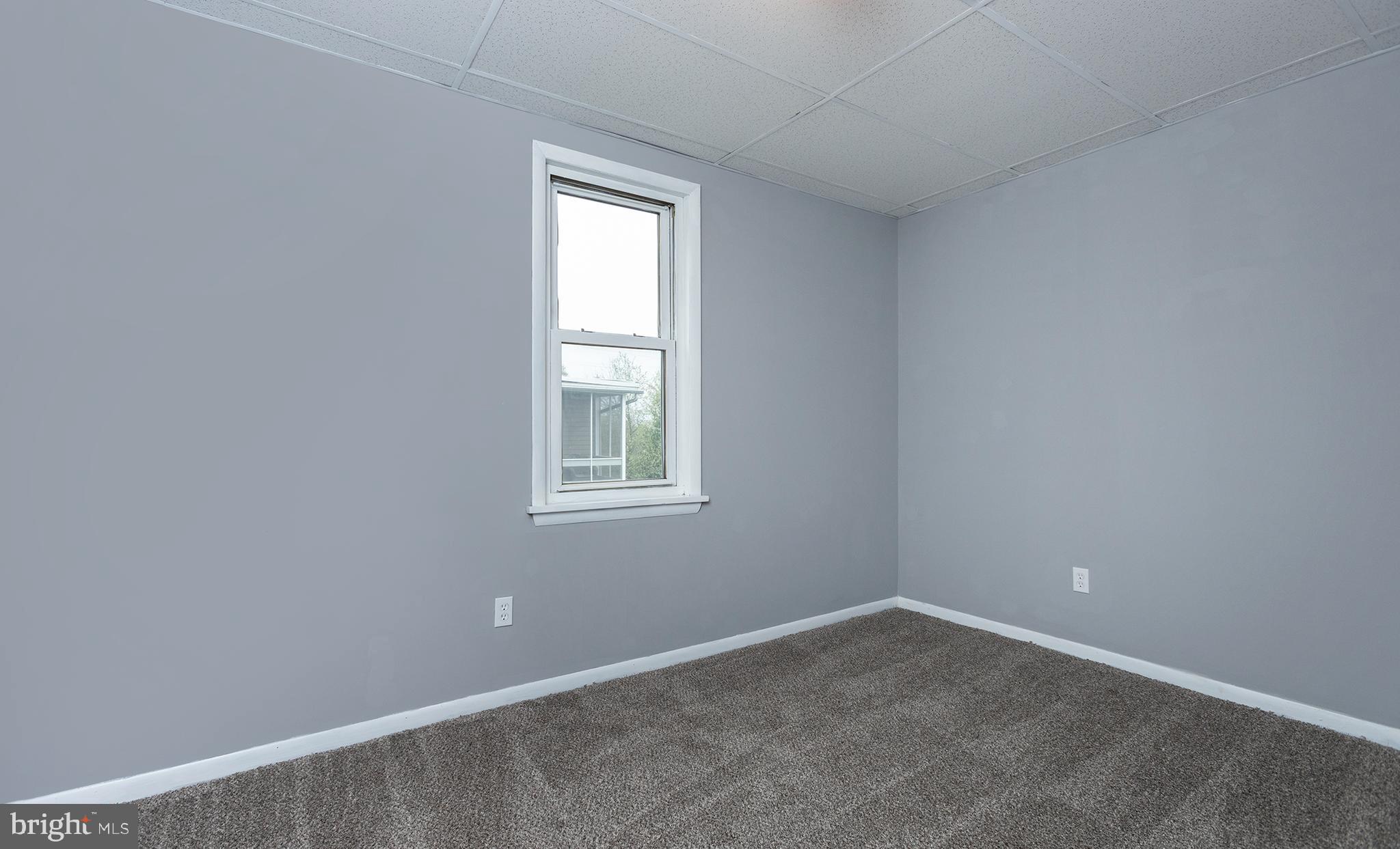 ROYALTON - Residential Lease