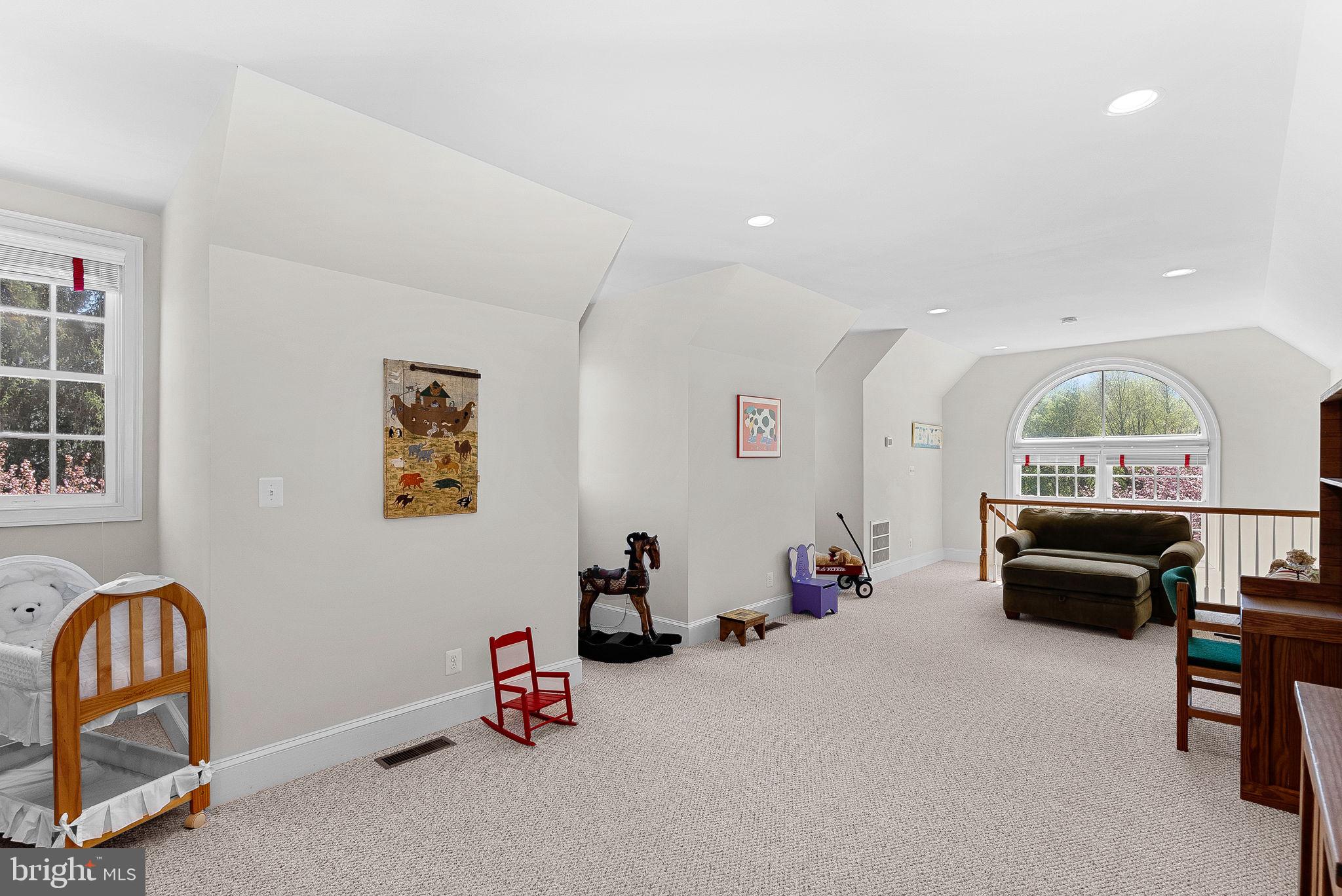 HEATHER KNOLLS II - Residential