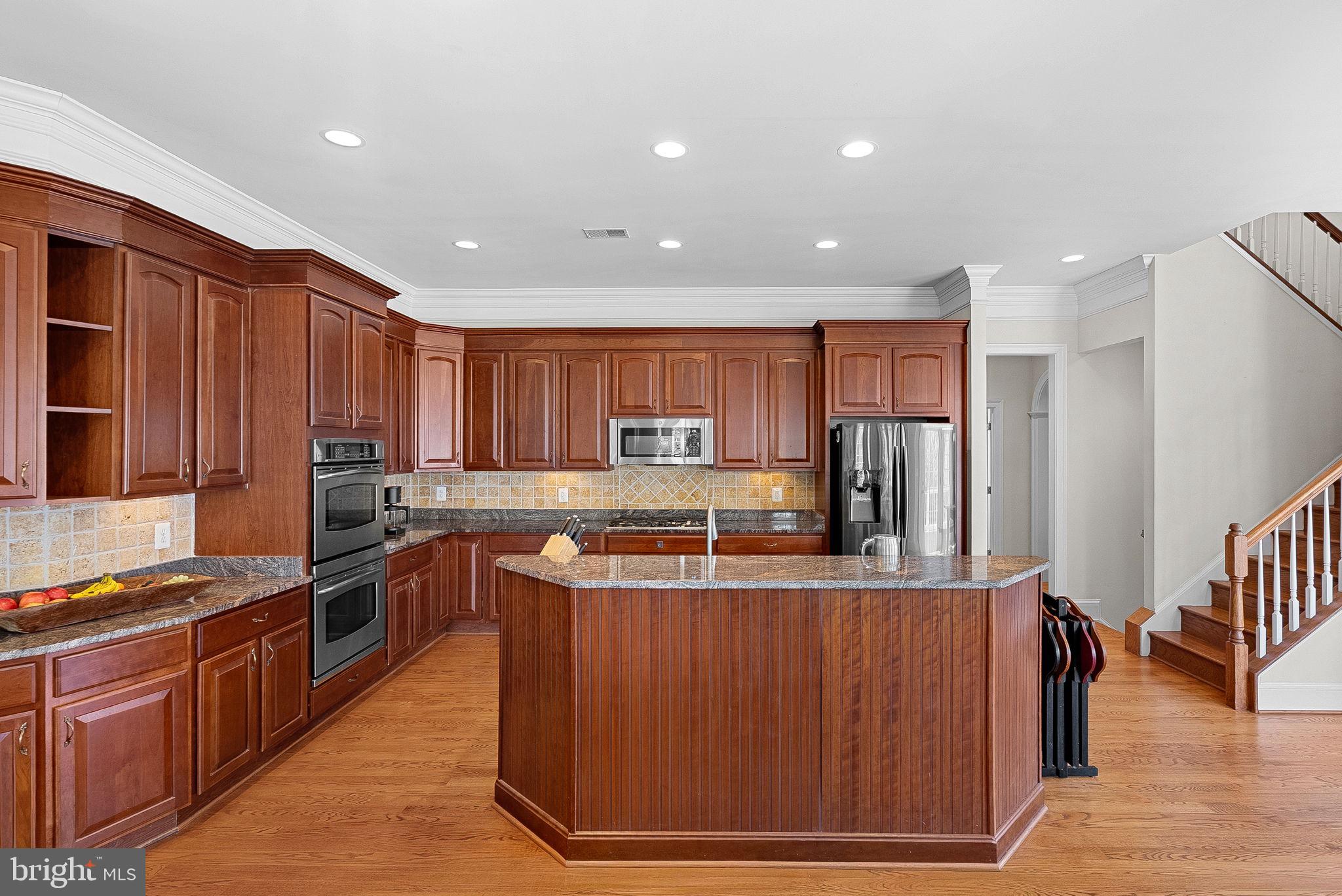 HEATHER KNOLLS II - Residential