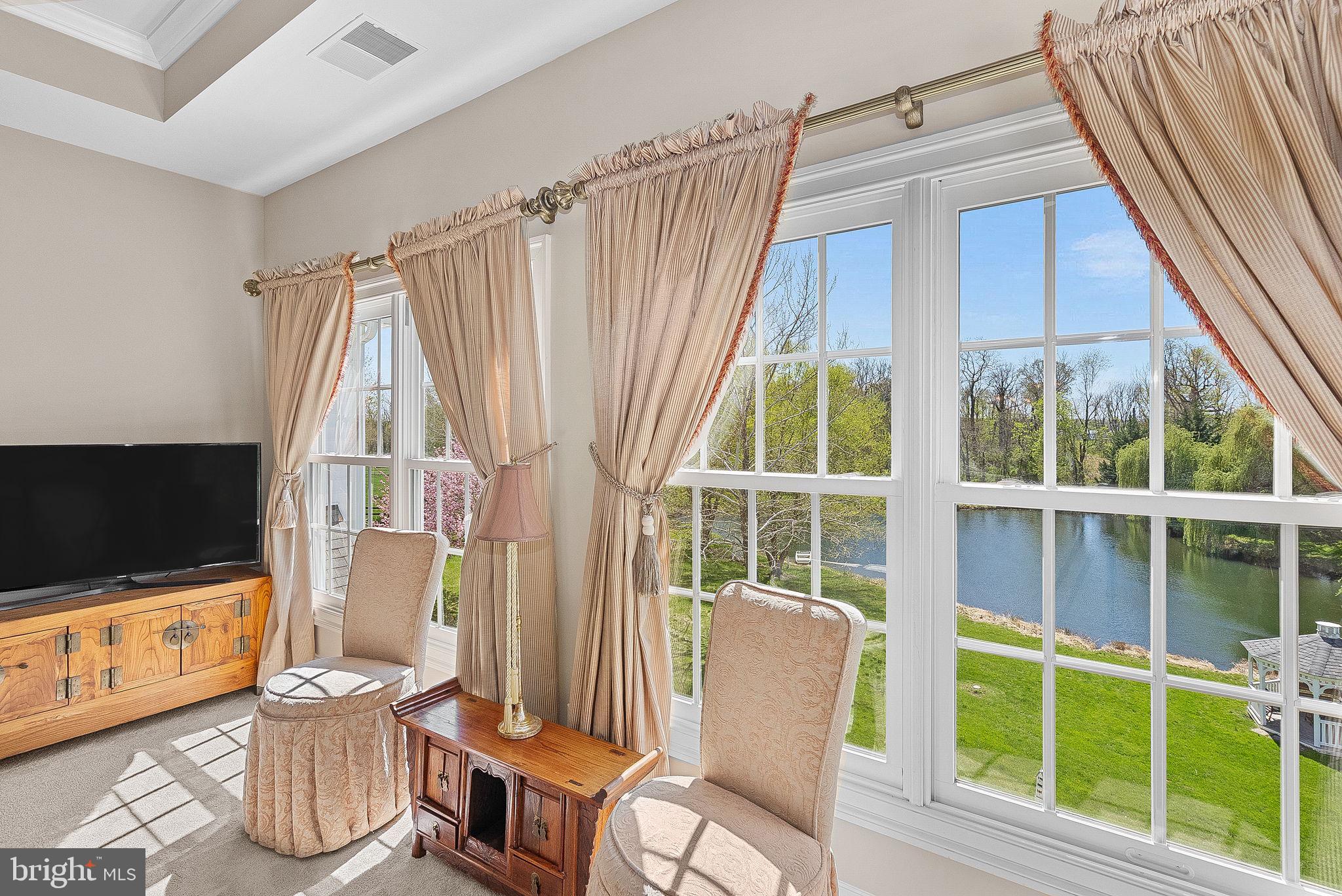 HEATHER KNOLLS II - Residential