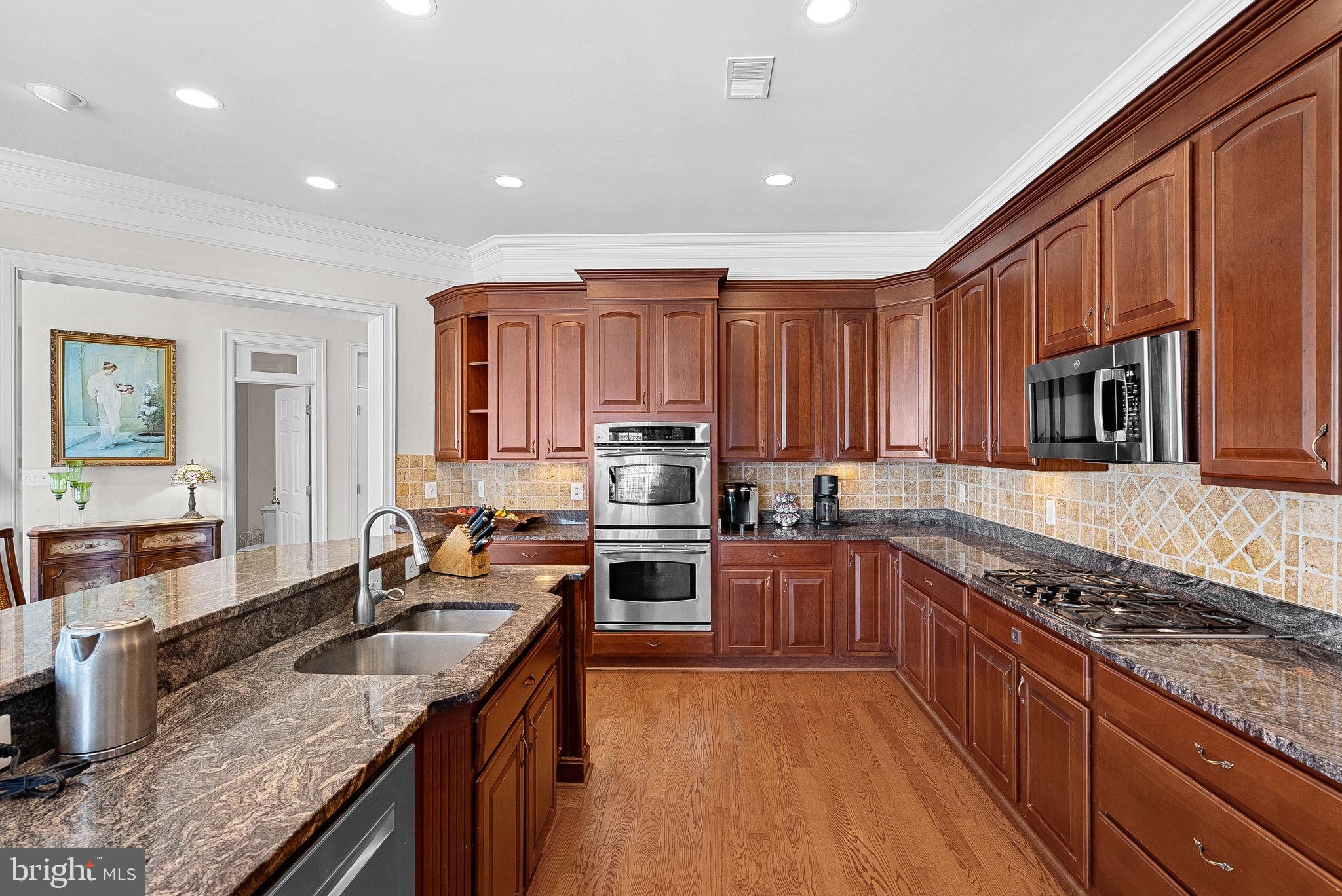 HEATHER KNOLLS II - Residential