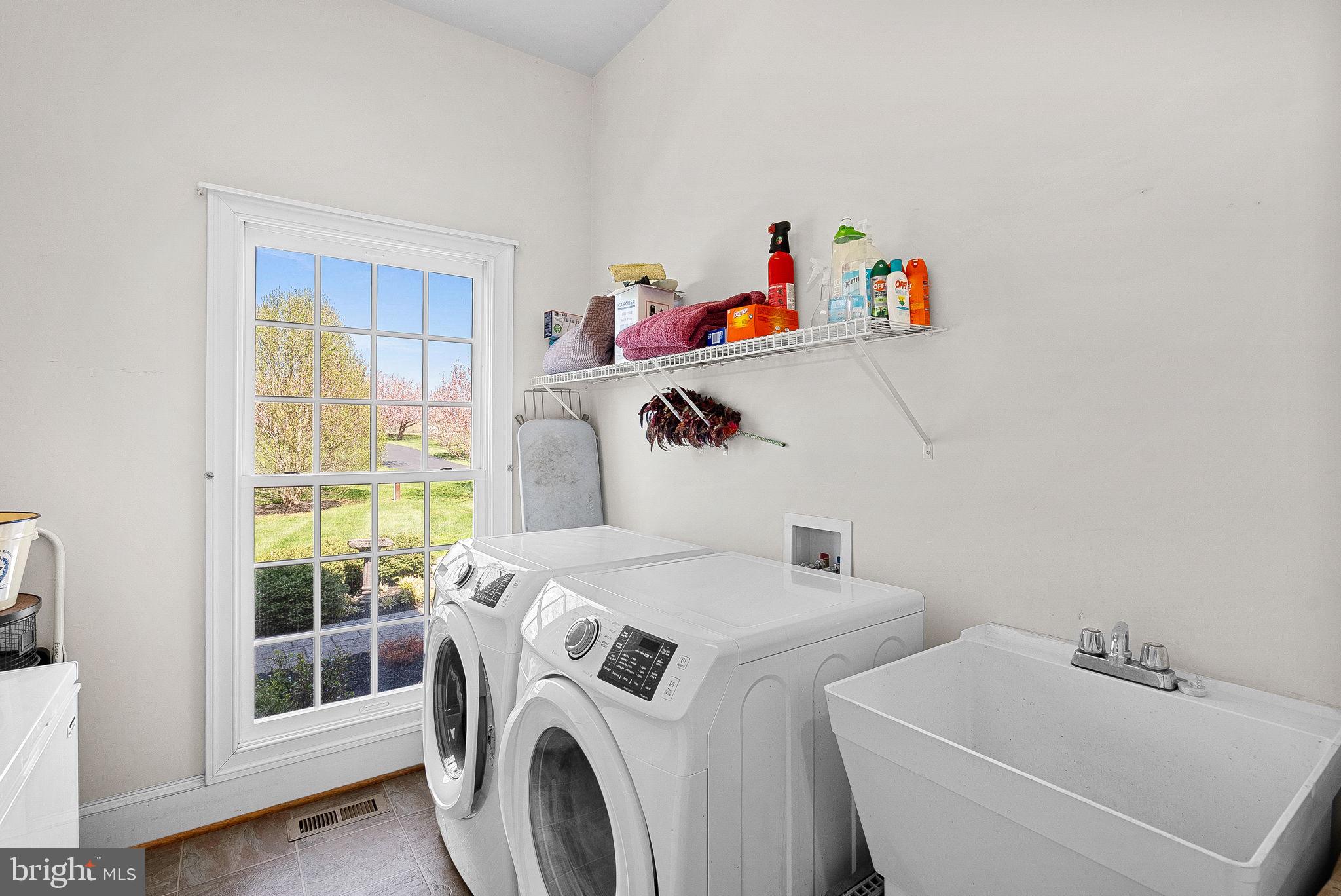 HEATHER KNOLLS II - Residential