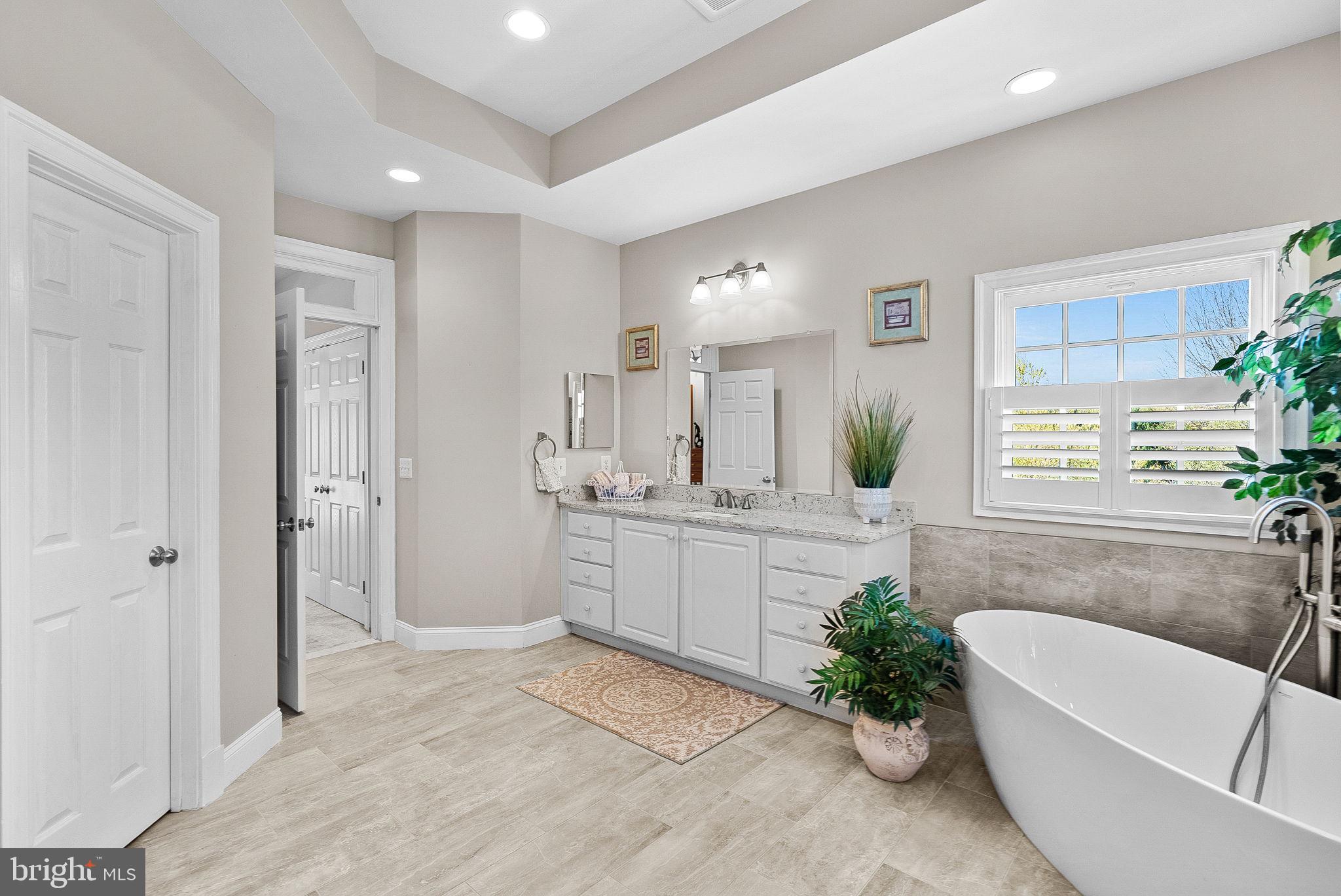 HEATHER KNOLLS II - Residential