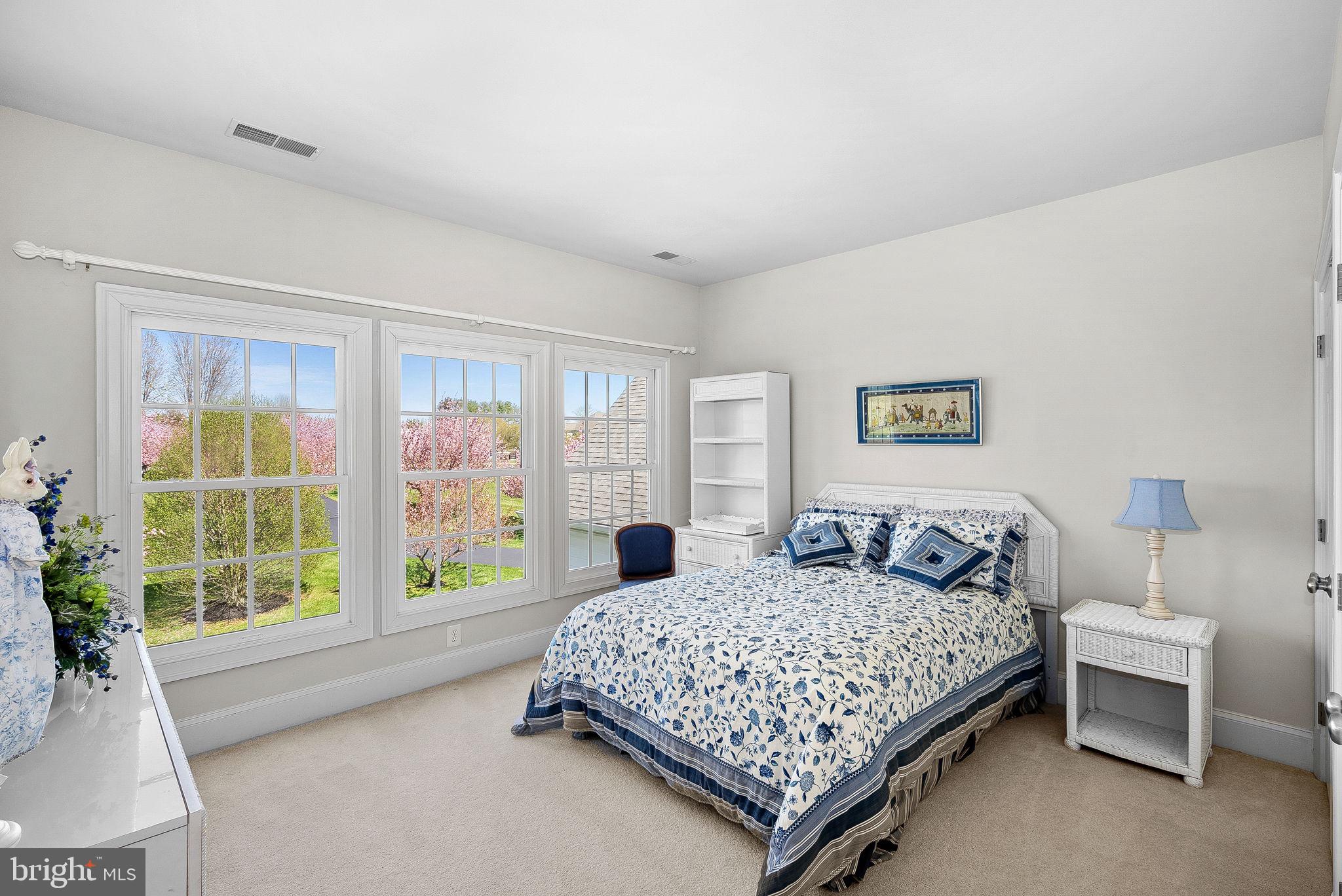 HEATHER KNOLLS II - Residential