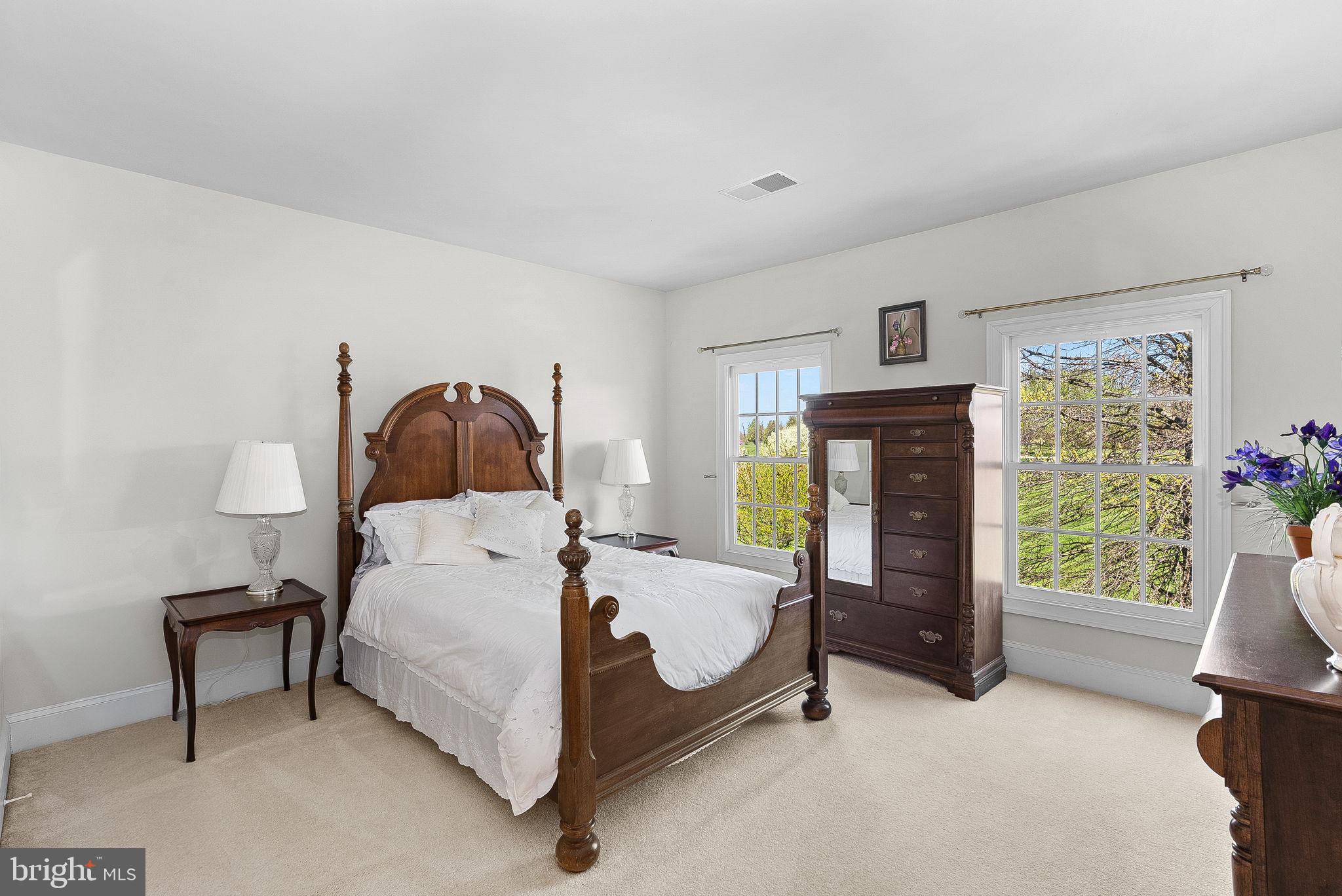 HEATHER KNOLLS II - Residential