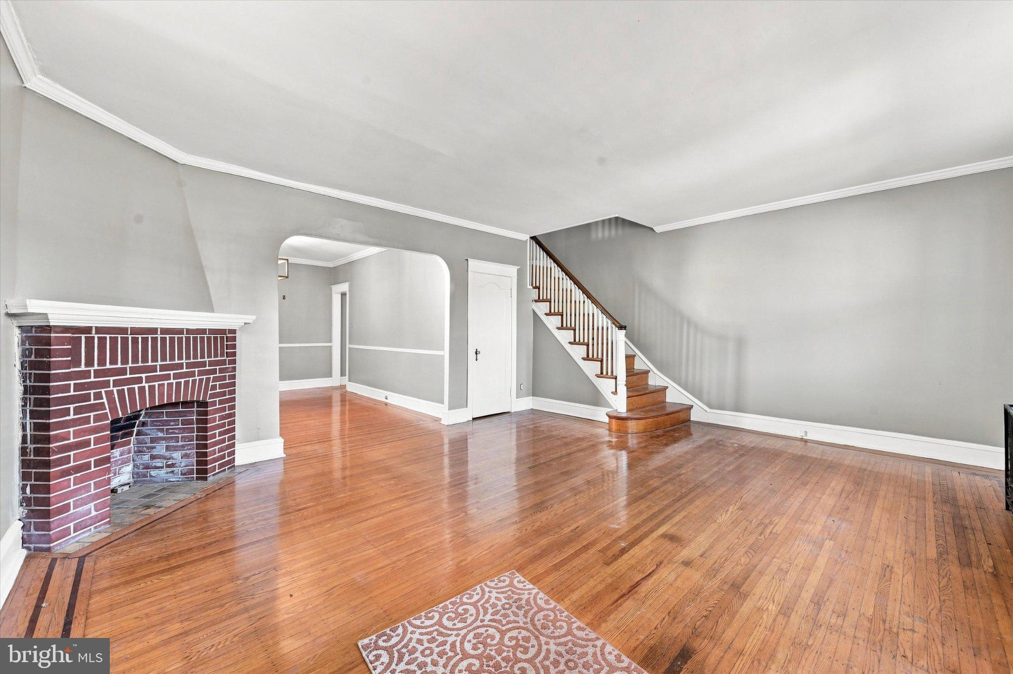 203 BARRETT STREET