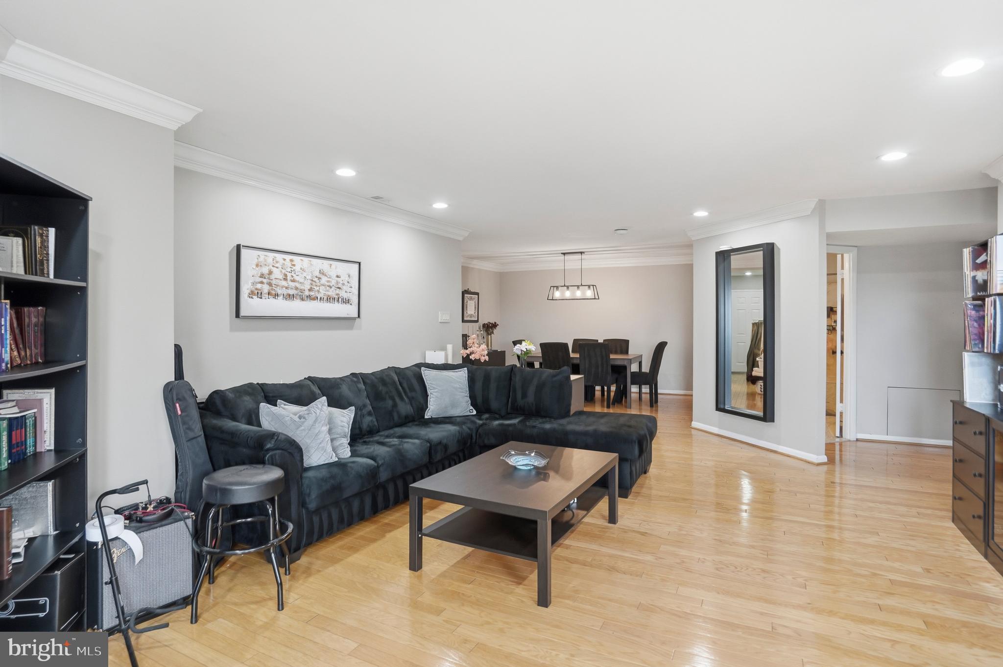 THE TOWERS - Residential