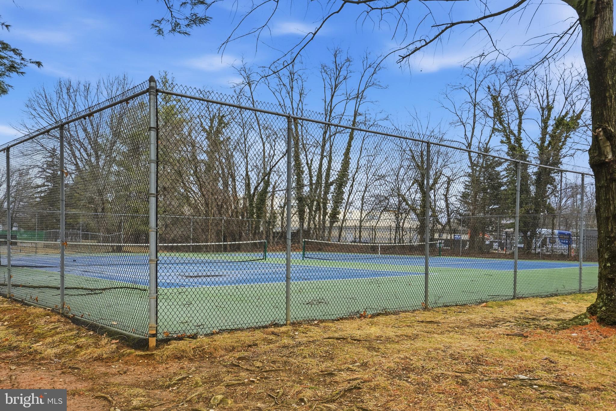 THE TOWERS - Residential