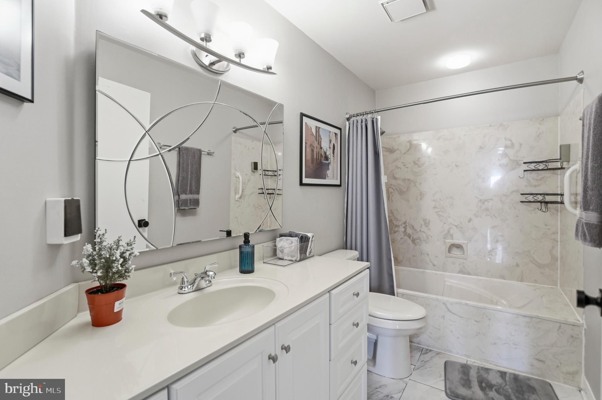 THE TOWERS - Residential