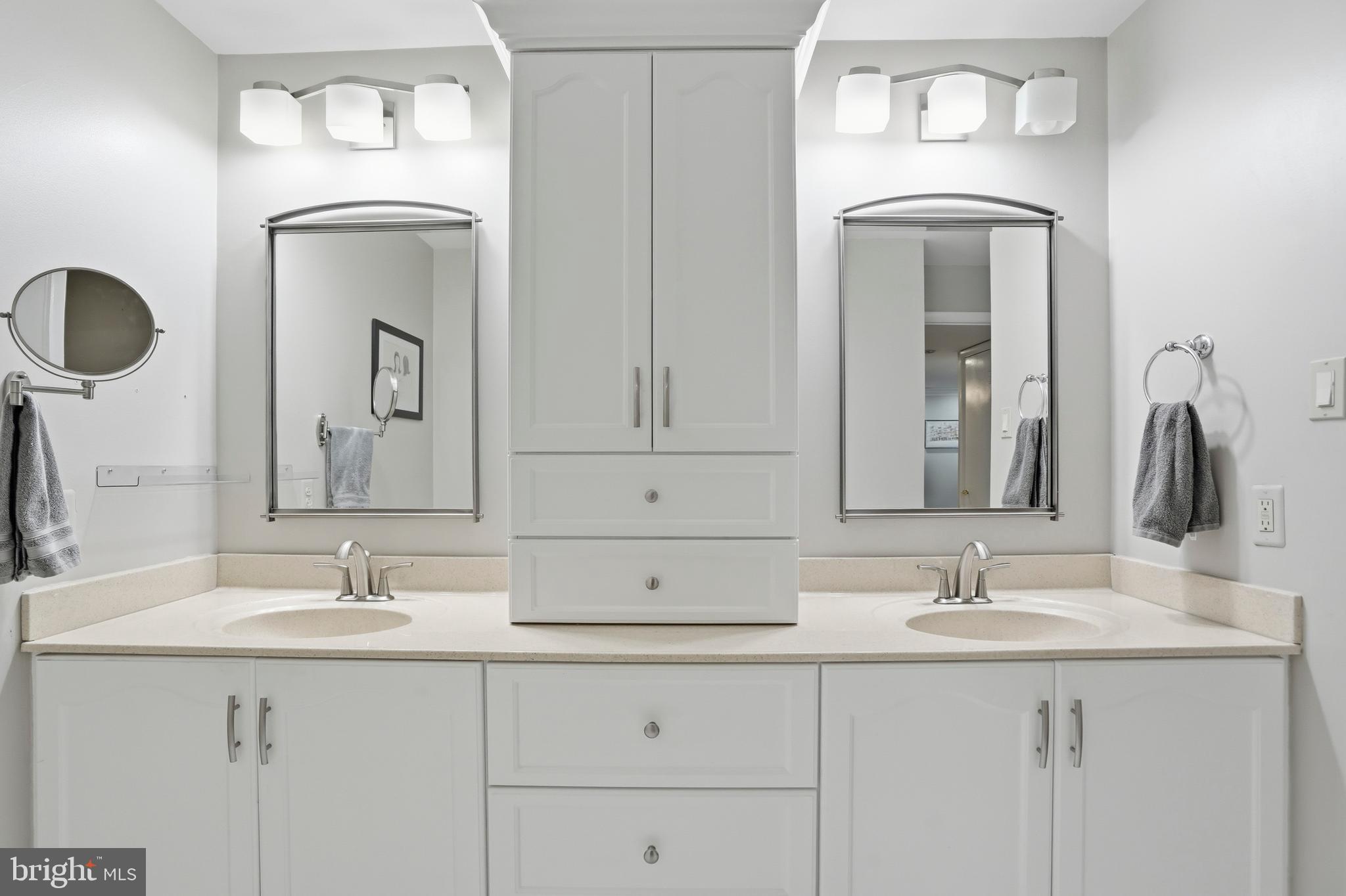 THE TOWERS - Residential