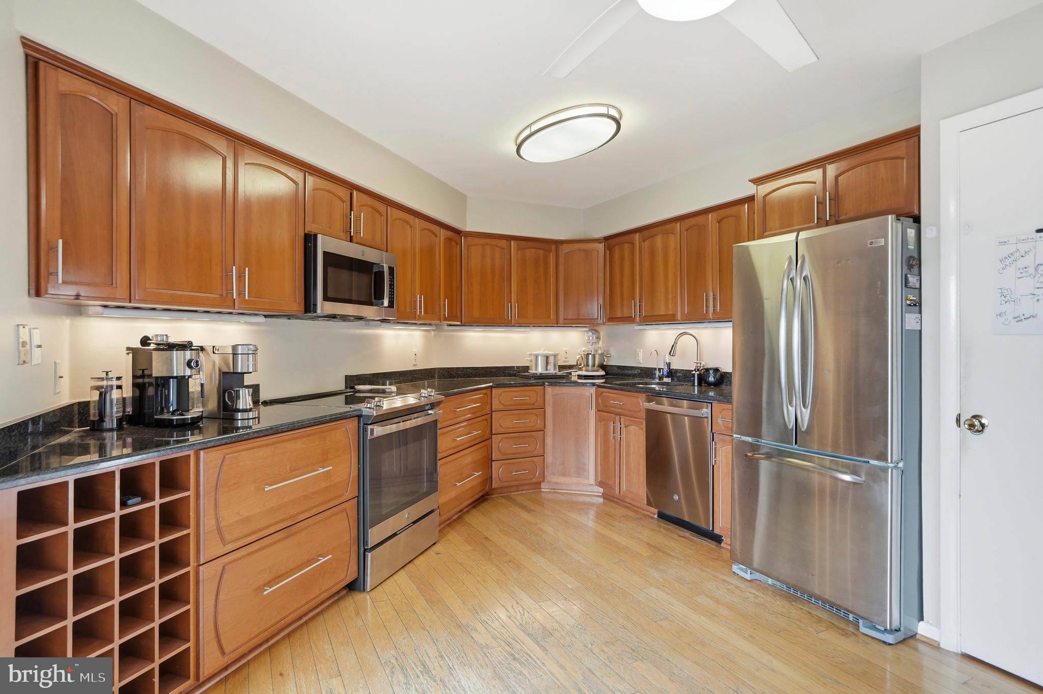 THE TOWERS - Residential