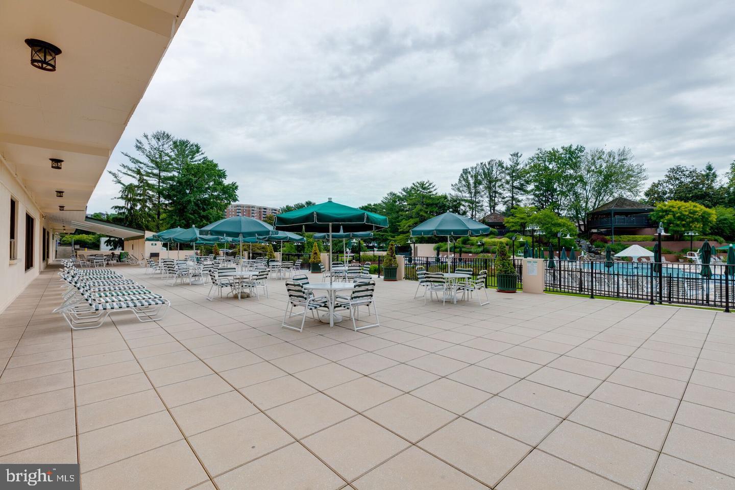 WATERGATE AT LANDMARK - Residential