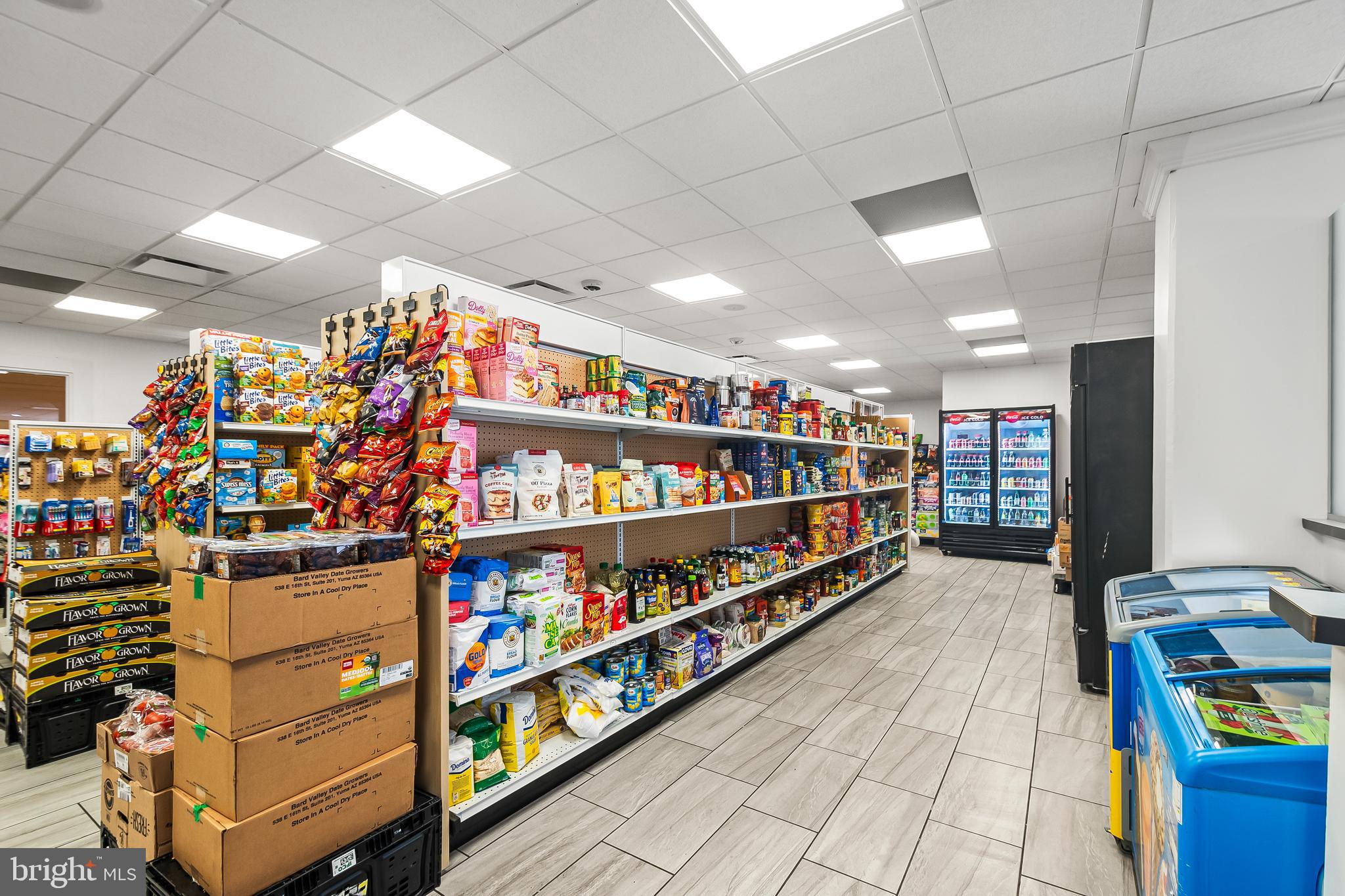 WATERGATE AT LANDMARK - Residential