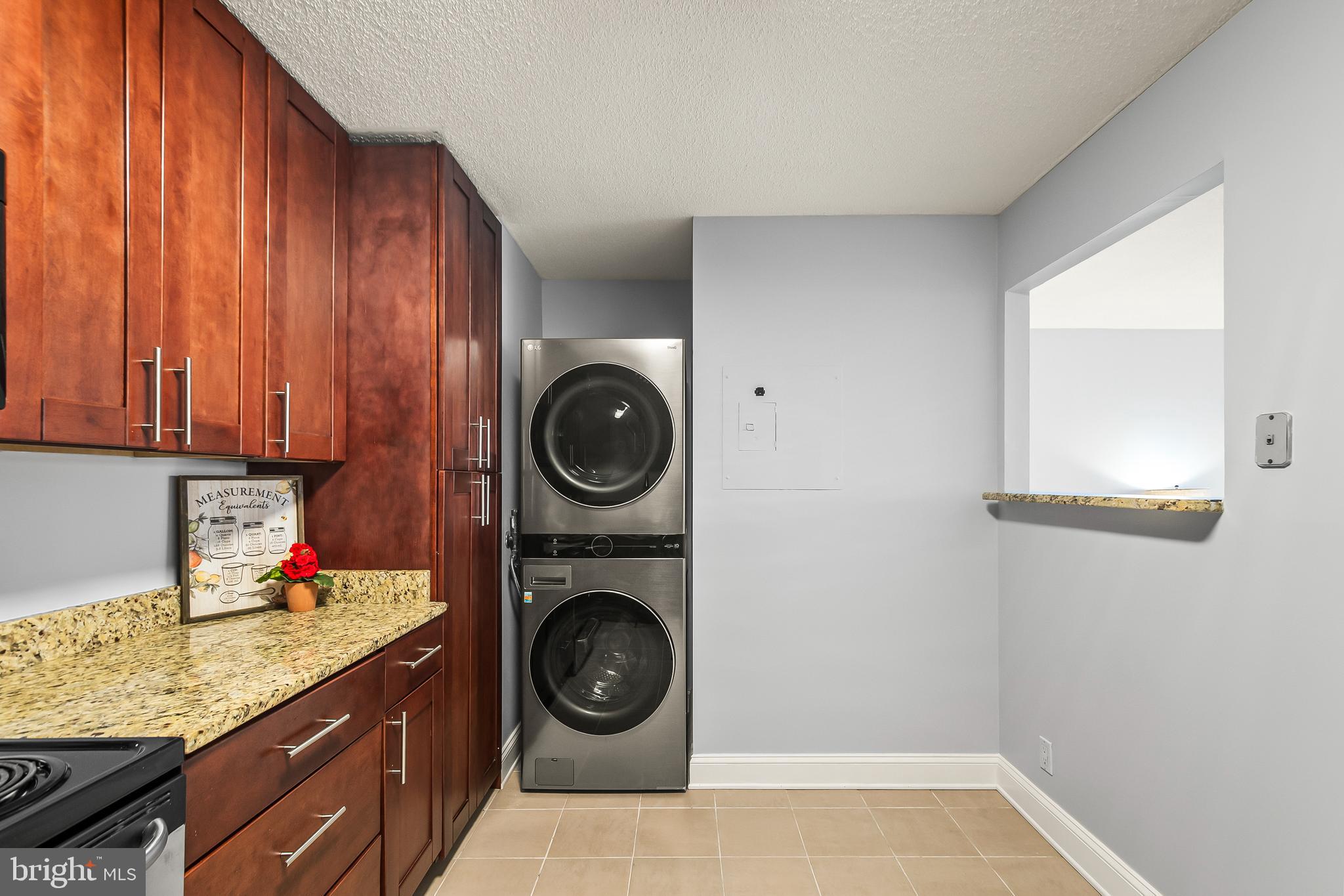 WATERGATE AT LANDMARK - Residential