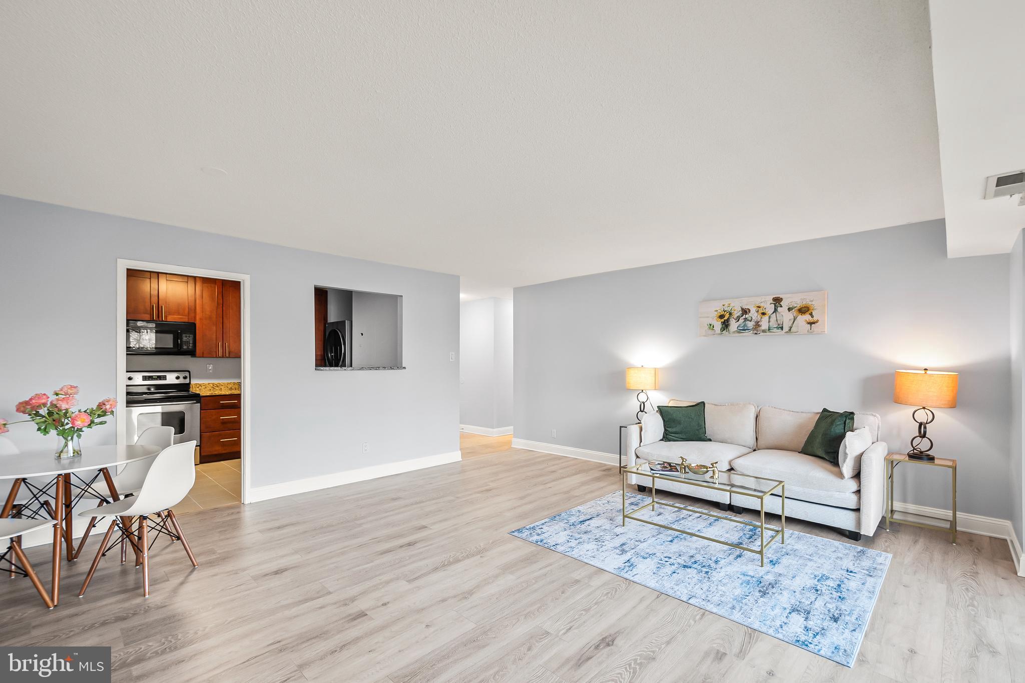 WATERGATE AT LANDMARK - Residential