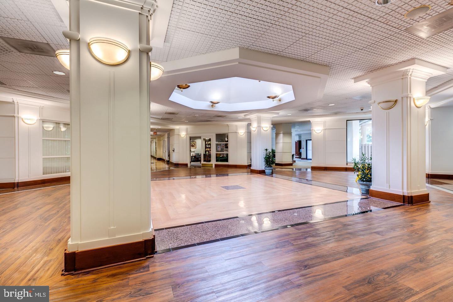 WATERGATE AT LANDMARK - Residential