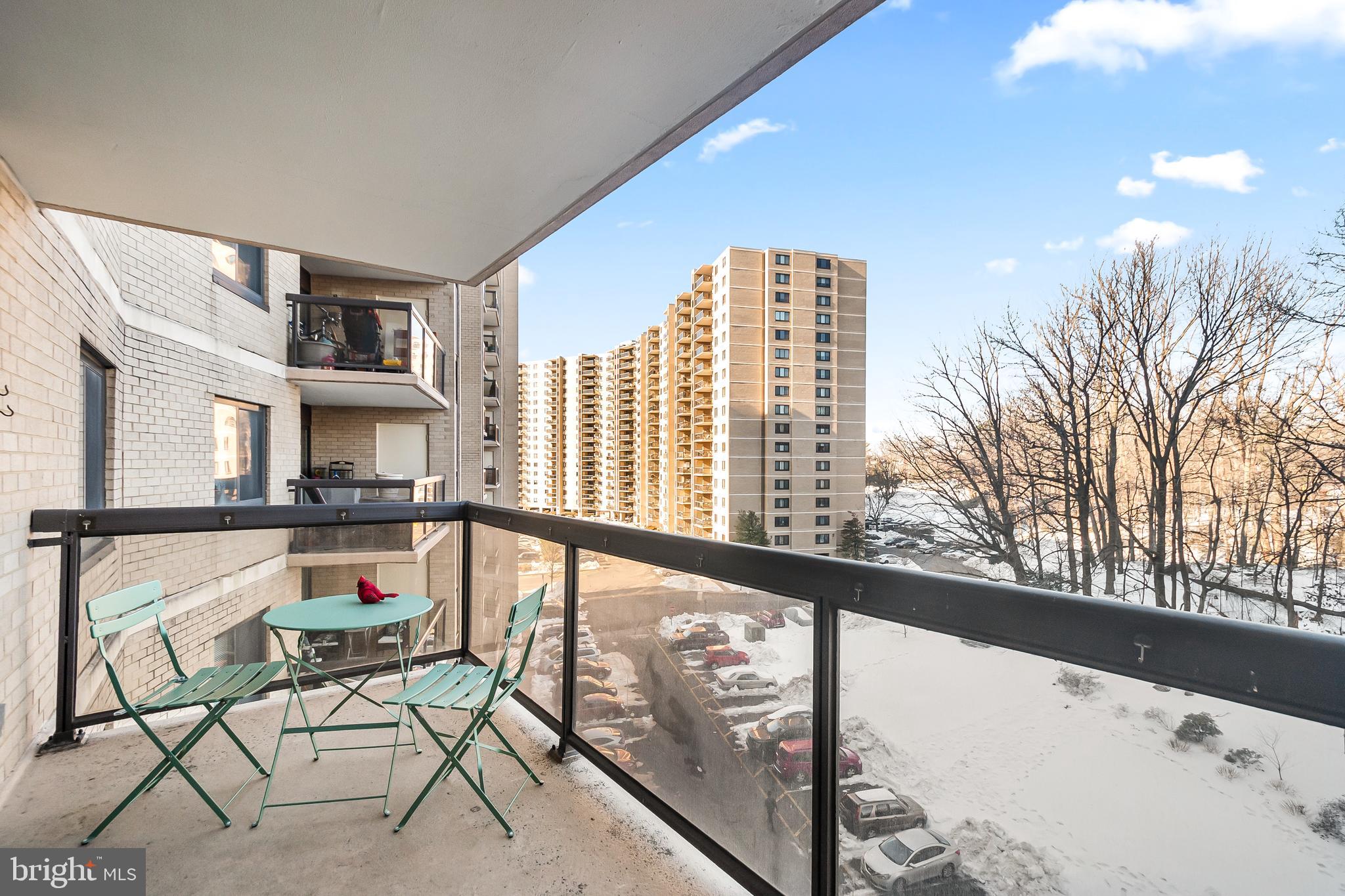 WATERGATE AT LANDMARK - Residential