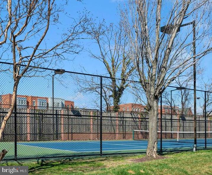 OLD TOWN GREENS - Residential