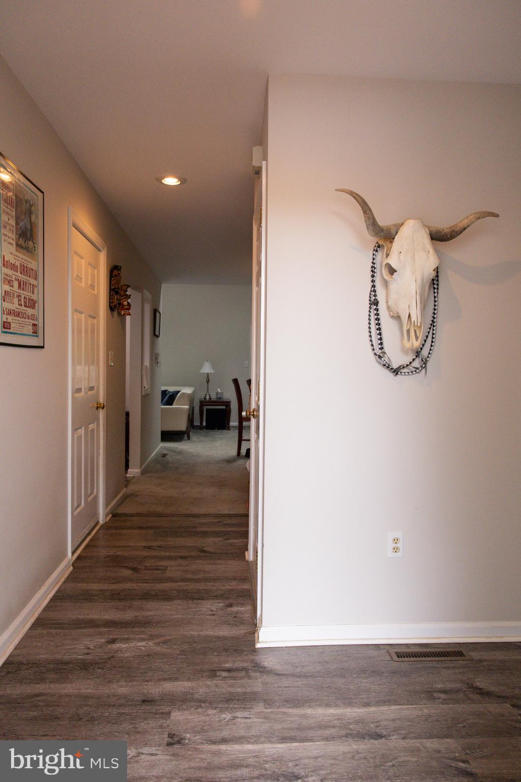 3213 PINEWYN CIRCLE