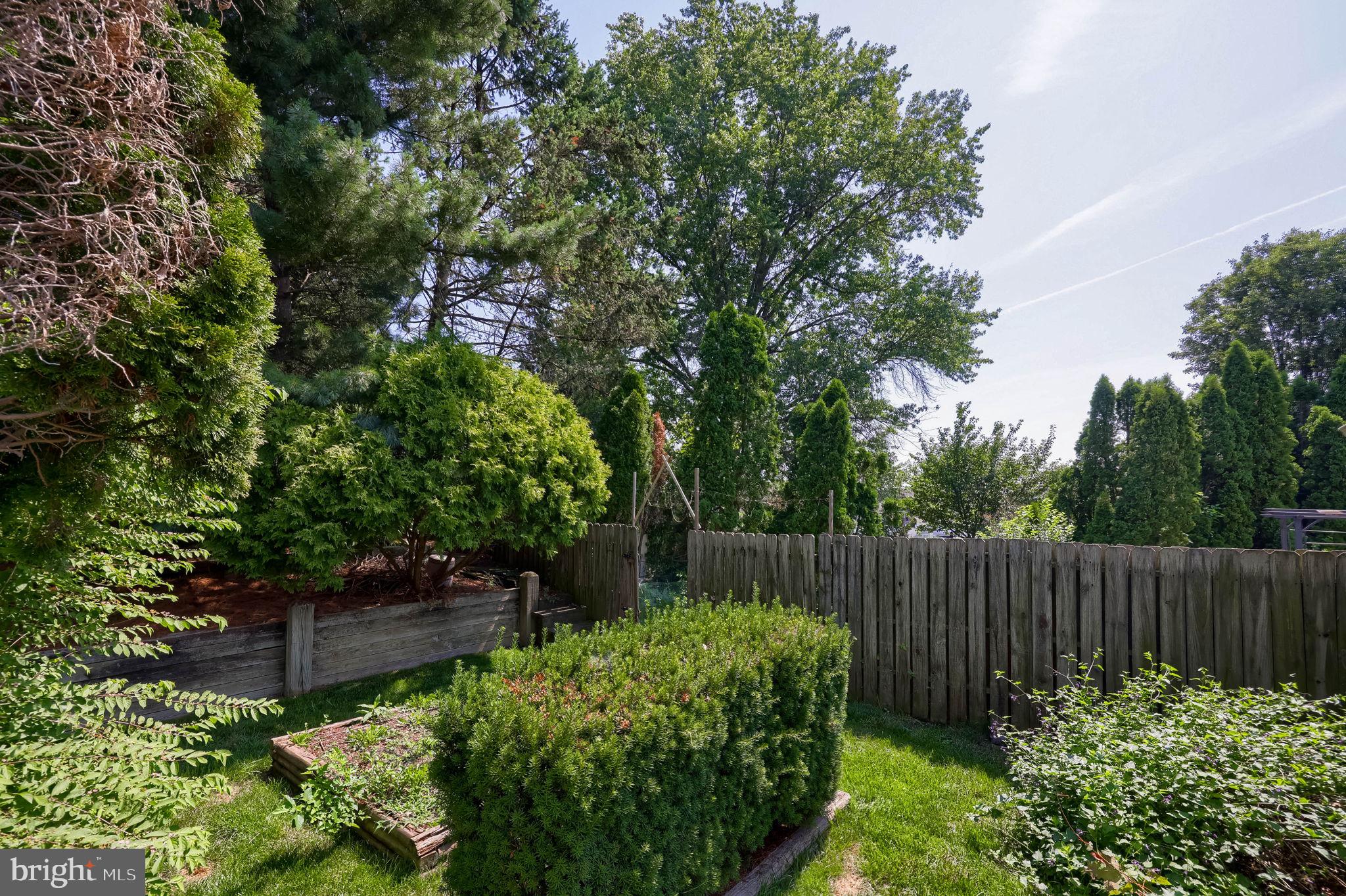 3213 PINEWYN CIRCLE