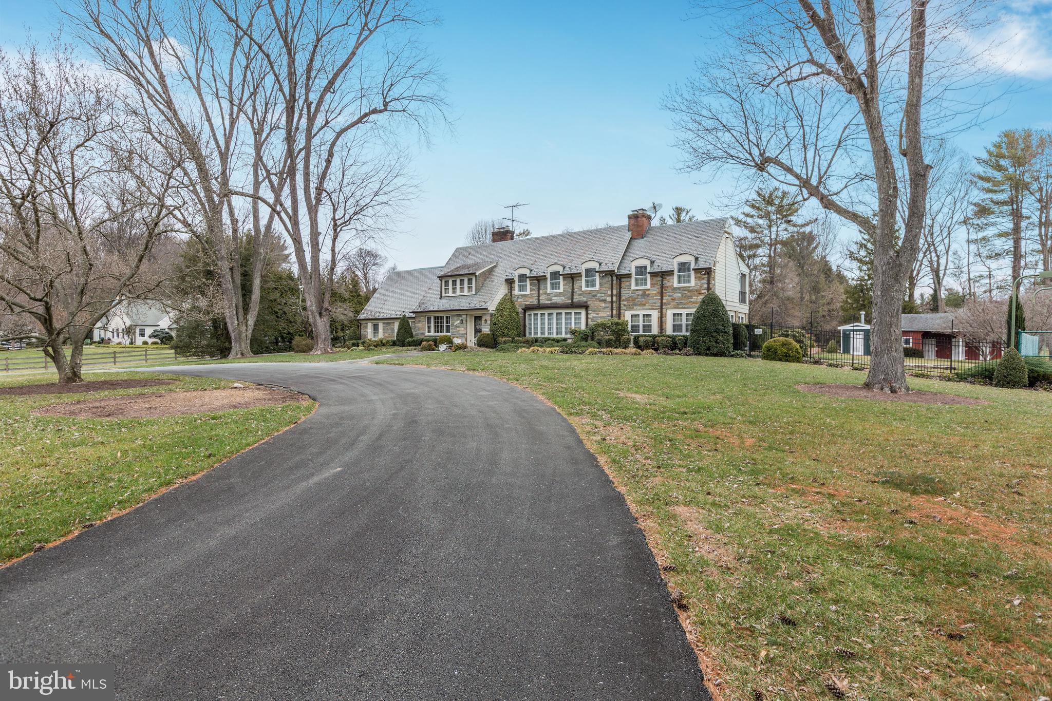 RARE OPPORTUNITY TO CREATE DREAM ESTATE ON 2 ADJOINING PARCELS (LOTS 40 AND 39) KNOWN AS 10821 AND 10819 ALLOWAY DRIVE CONSISTING OF 5 ACRES IN THE HEART OF SOUGHT-AFTER THE POTOMAC FALLS COMMUNITY. BEAUTIFUL EXISTING FIELDSTONE HOME WITH BARN/ STABLE, POOL AND TENNIS COURT, SOLD IN, "AS IS" "WHERE IS" CONDITION YET HAS GREAT POTENTIAL FOR EXPANSION AND RENOVATION. PROPERTY IS NOT SOLD SUBJECT TO ADJOINING LOT 39 BEING ABLE TO BUILD ON ALTHOUGH POSSIBILITY EXISTS THAT A SAND MOUND SEPTIC SYSTEM MAY BE ALLOWED BY MONTGOMERY COUNTY. CALL LISTER FOR DETAILED.
