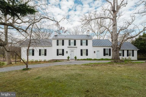 1105 BISHOP MEADE ROAD MILLWOOD VA 22646