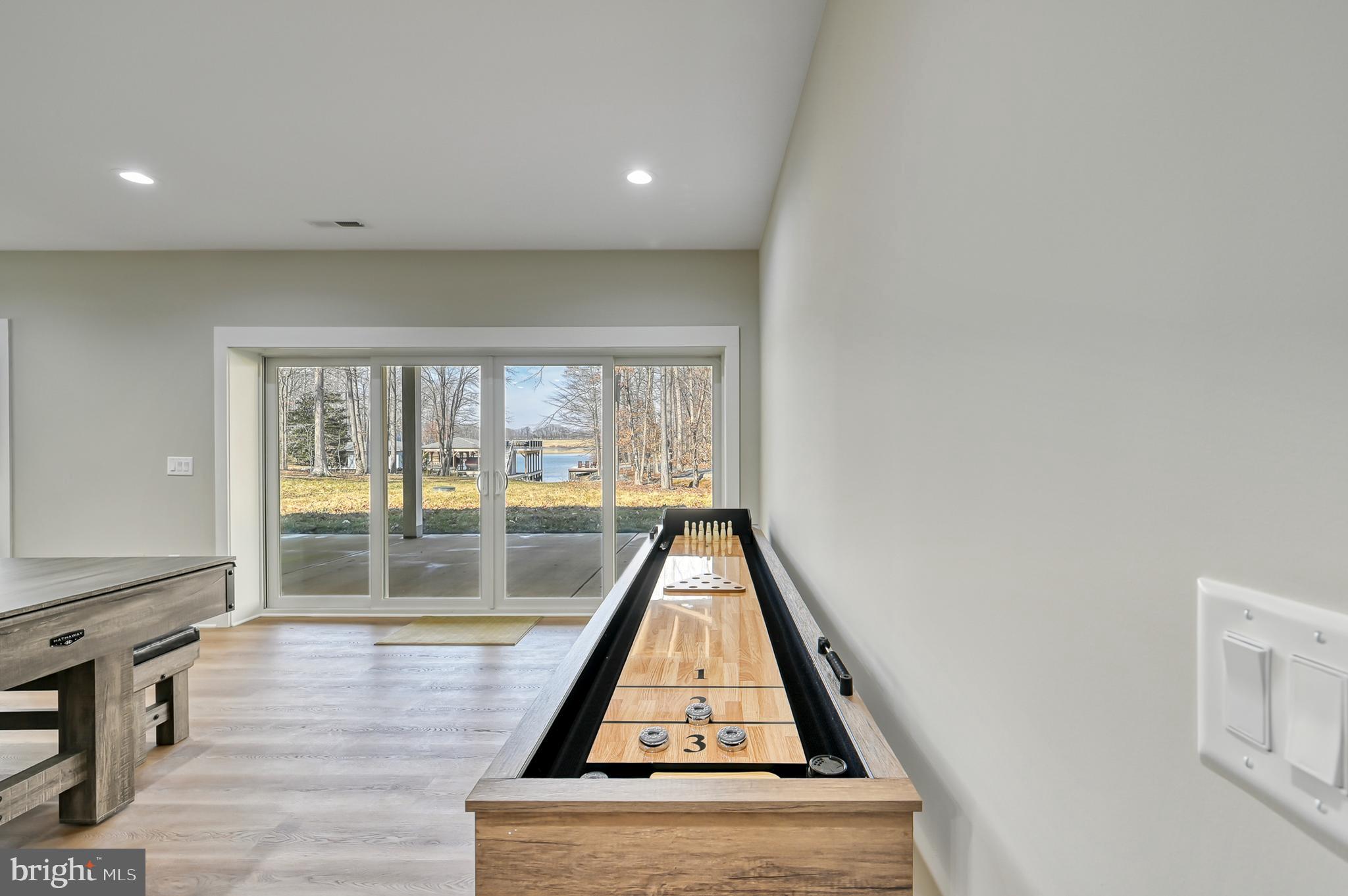 MILL RUN - Residential