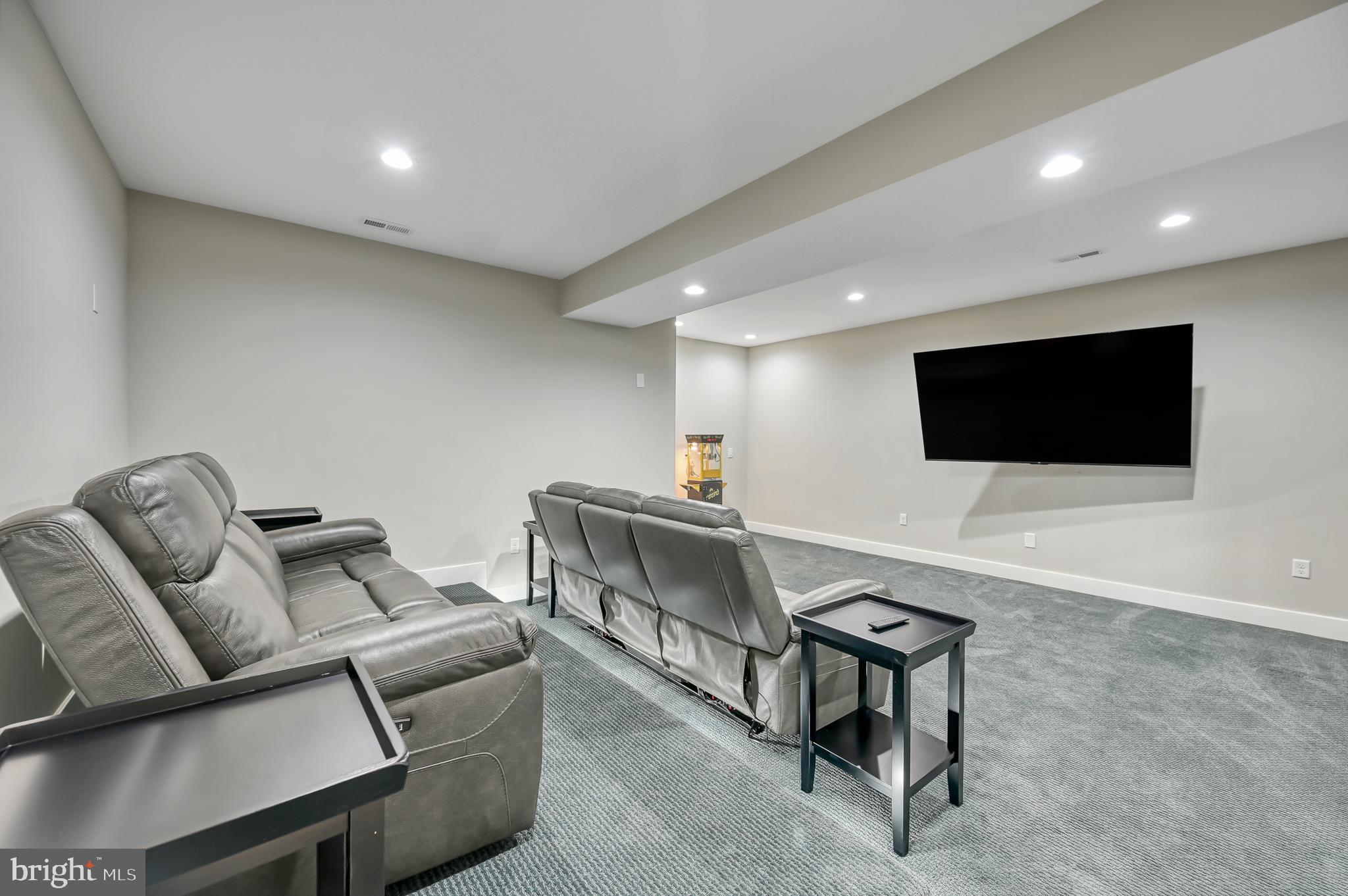 MILL RUN - Residential