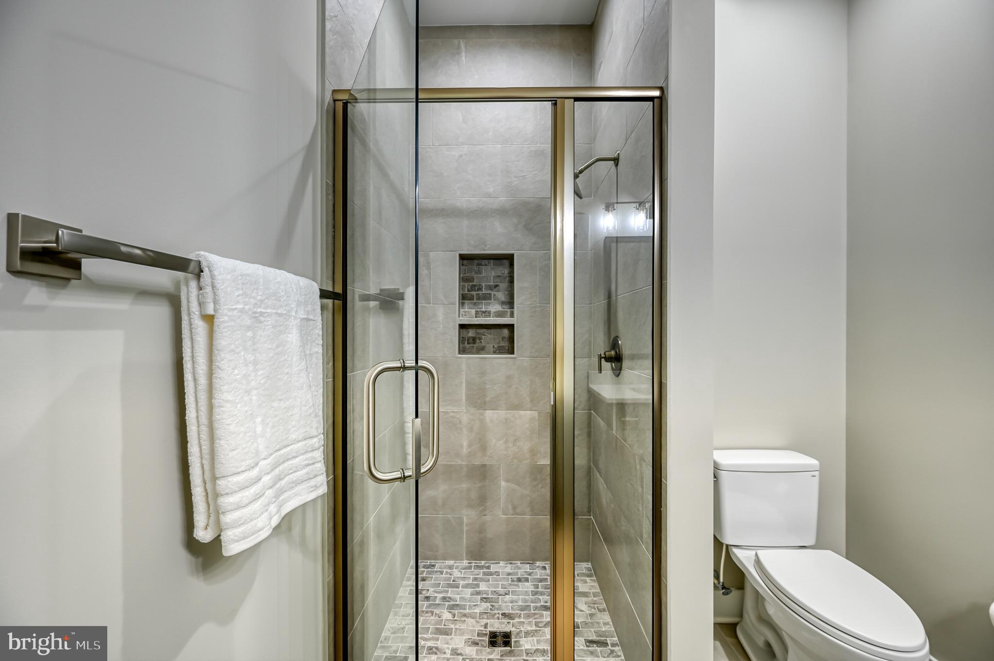 MILL RUN - Residential