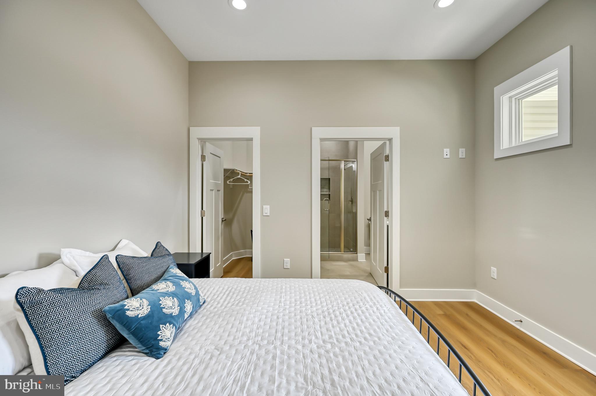 MILL RUN - Residential